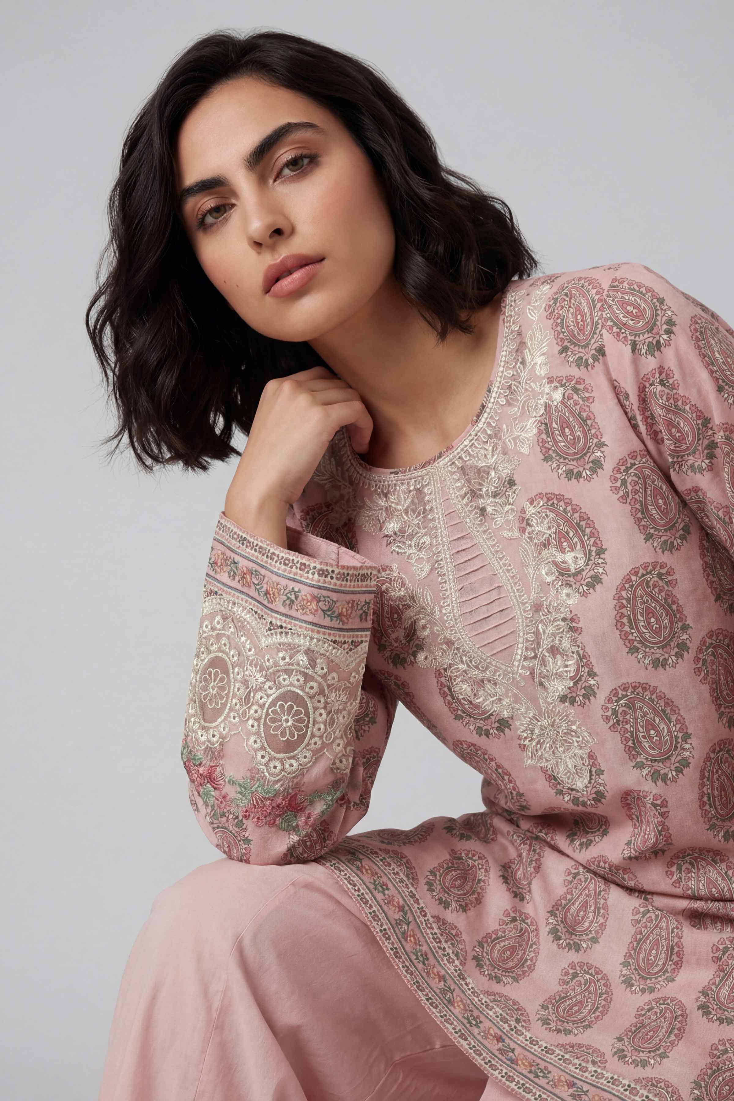 2 Piece - Printed Embroidered Suit - 42601661