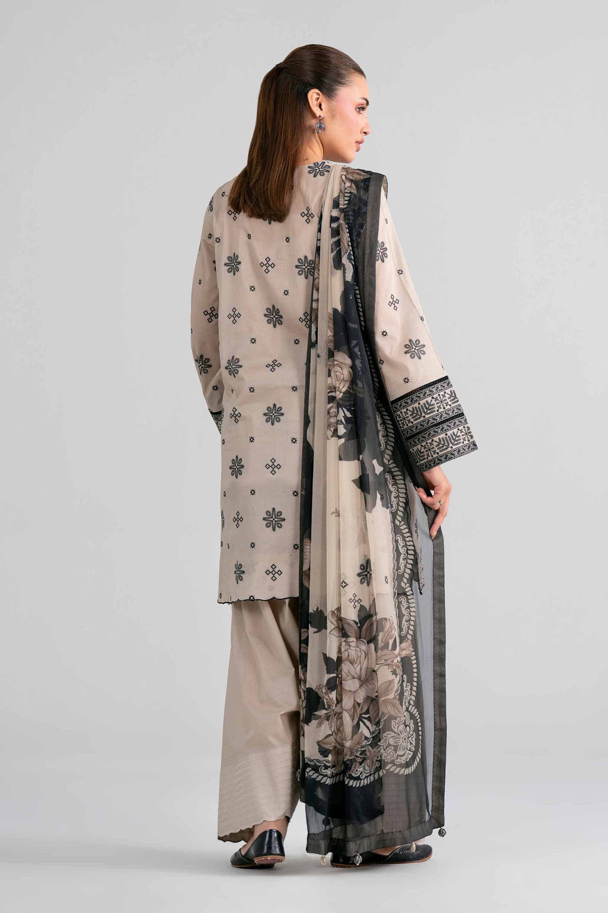 Nishat Linen