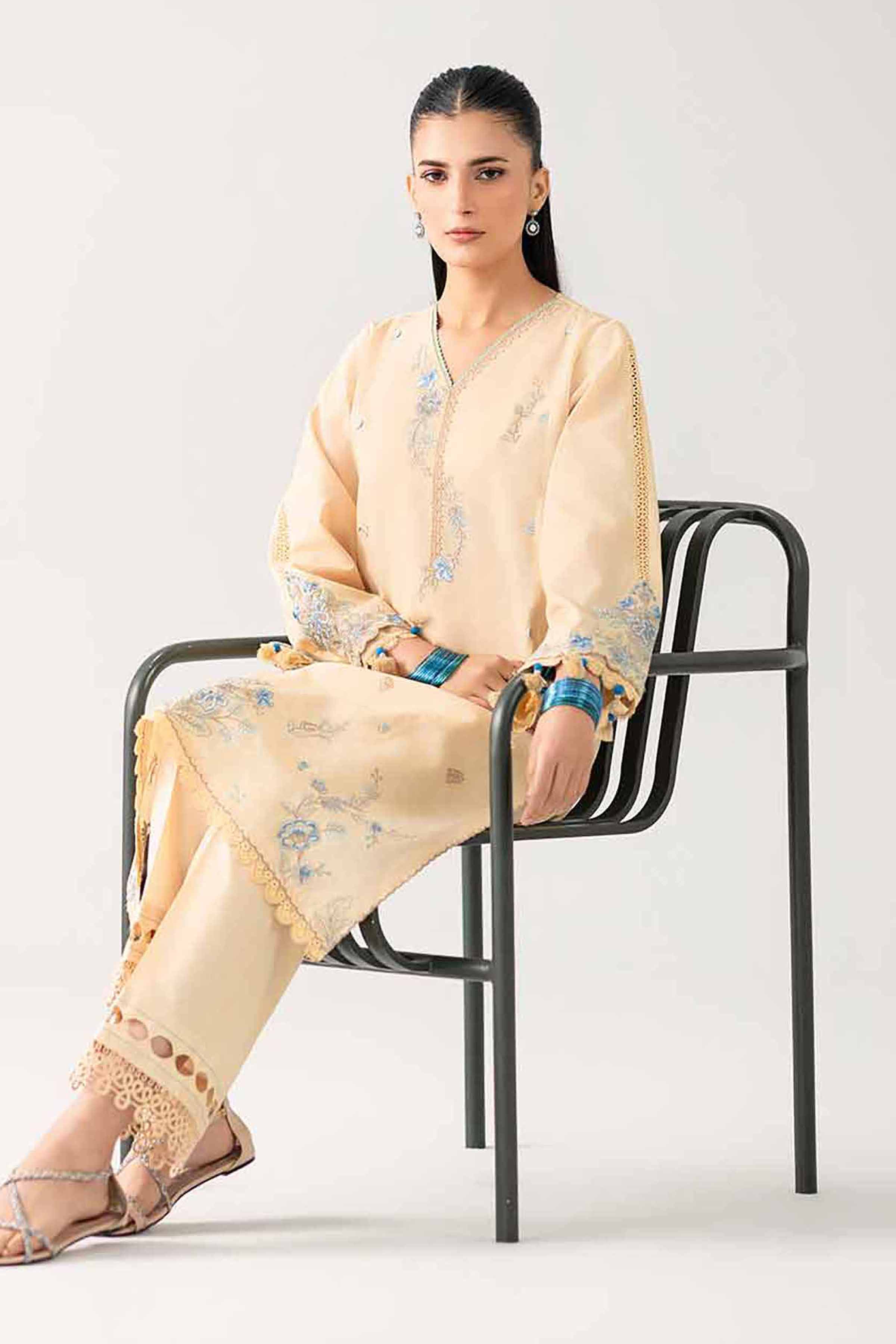 2 Piece - Embroidered Suit - 42602208