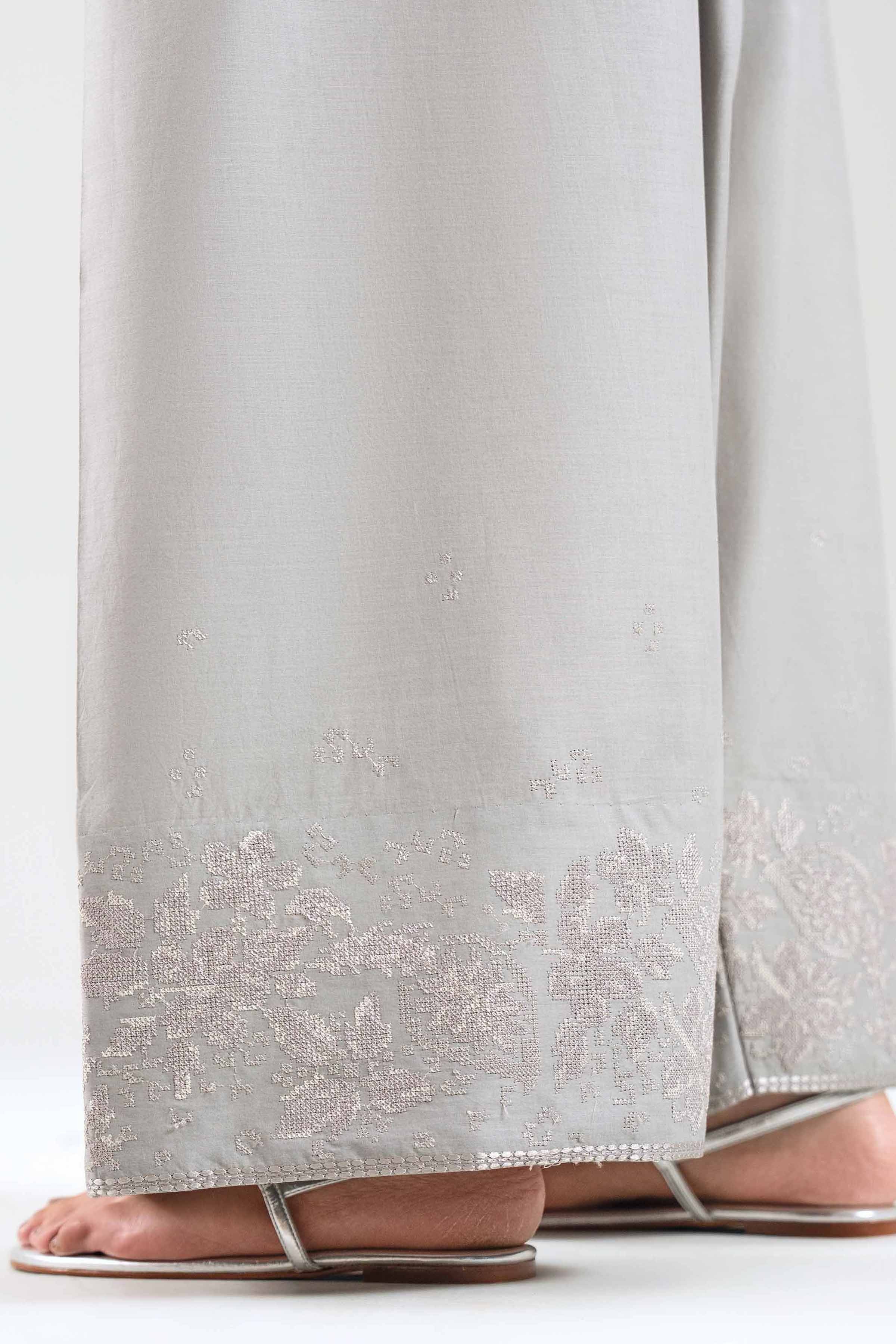 1 Piece - Dyed Loose Fabric - 42602315