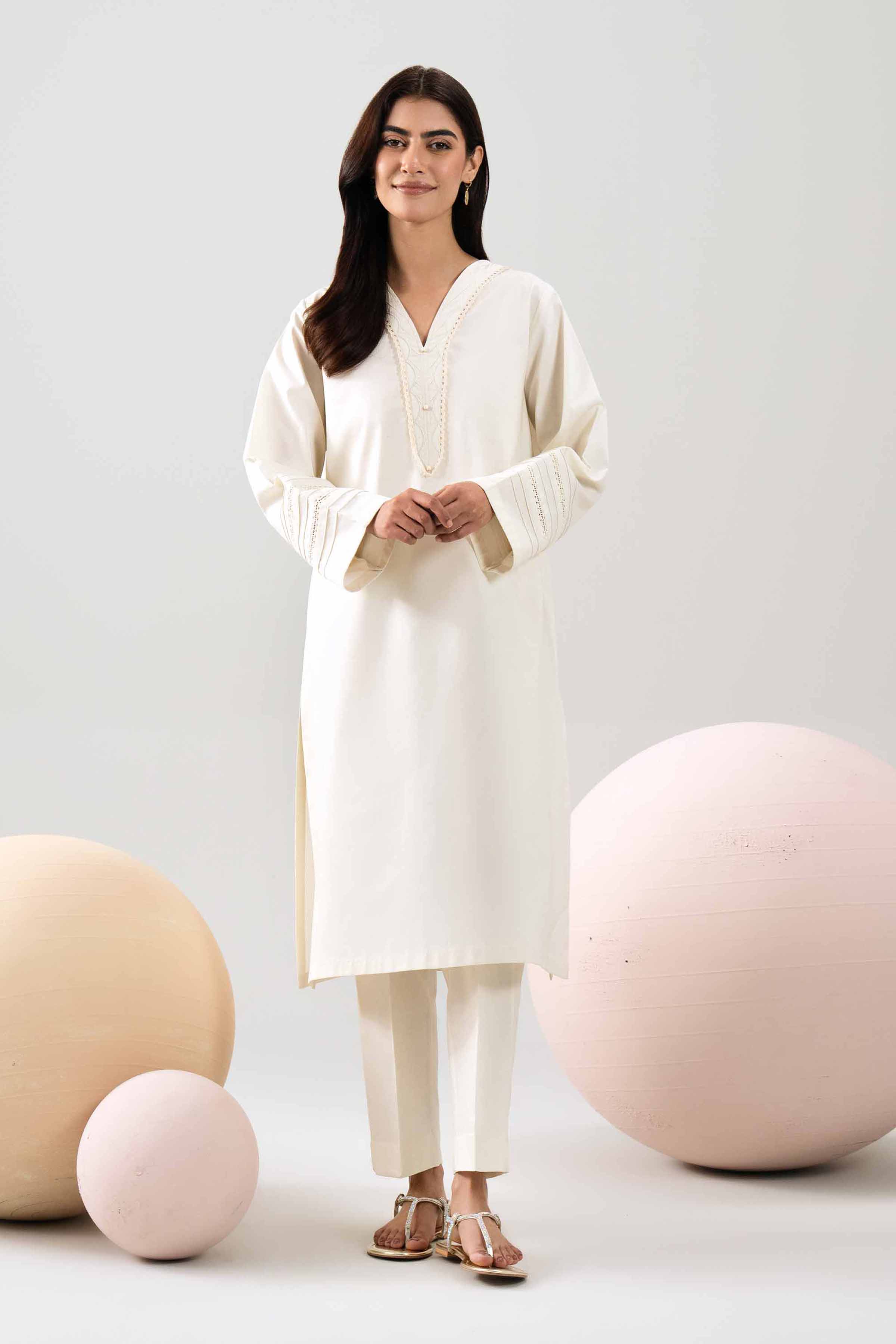 1 Piece - Dyed Loose Fabric - 42602326