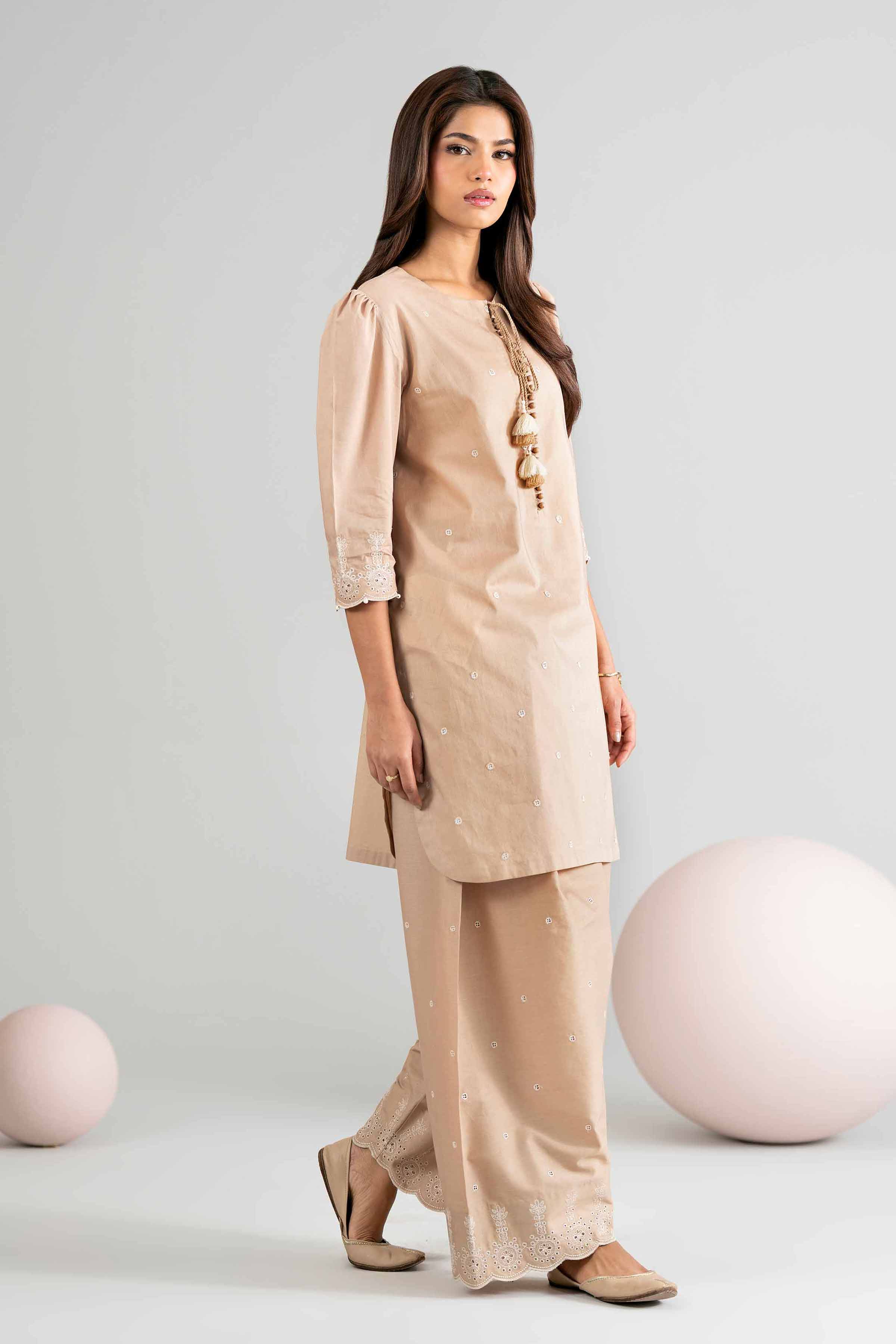 1 Piece - Dyed Embroidered Loose Fabric - 42602507