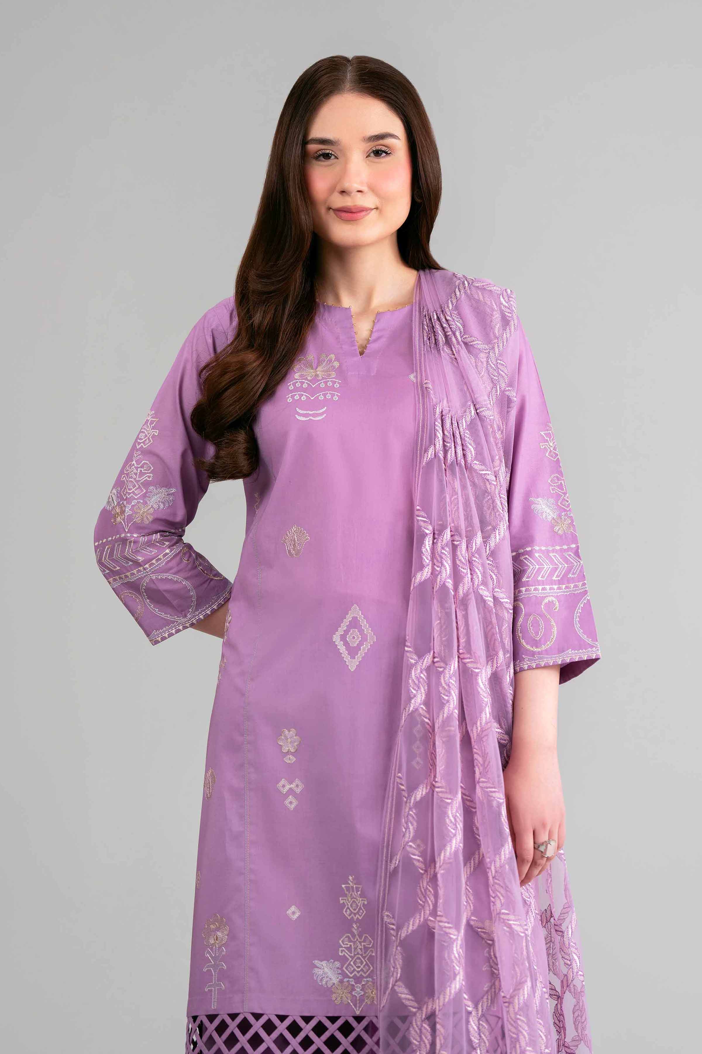 3 Piece - Embroidered Suit - 42619528