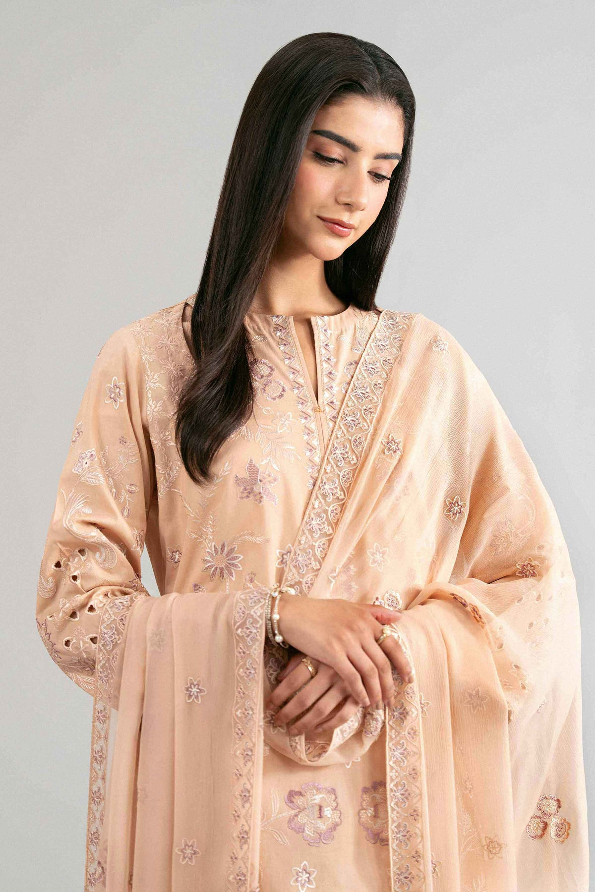 3 Piece - Embroidered Suit - 42619537