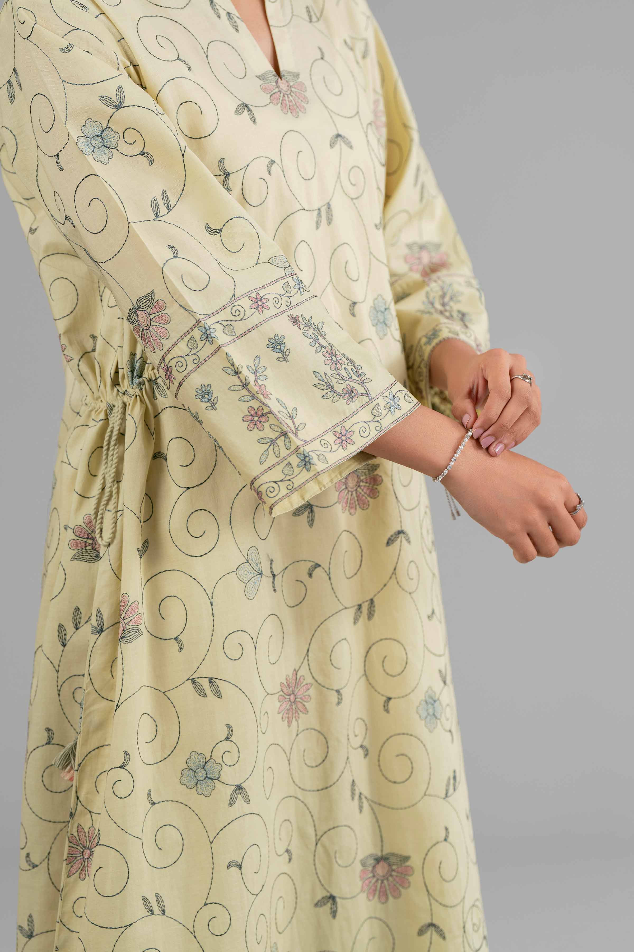2 Piece - Embroidered Suit - 42619932