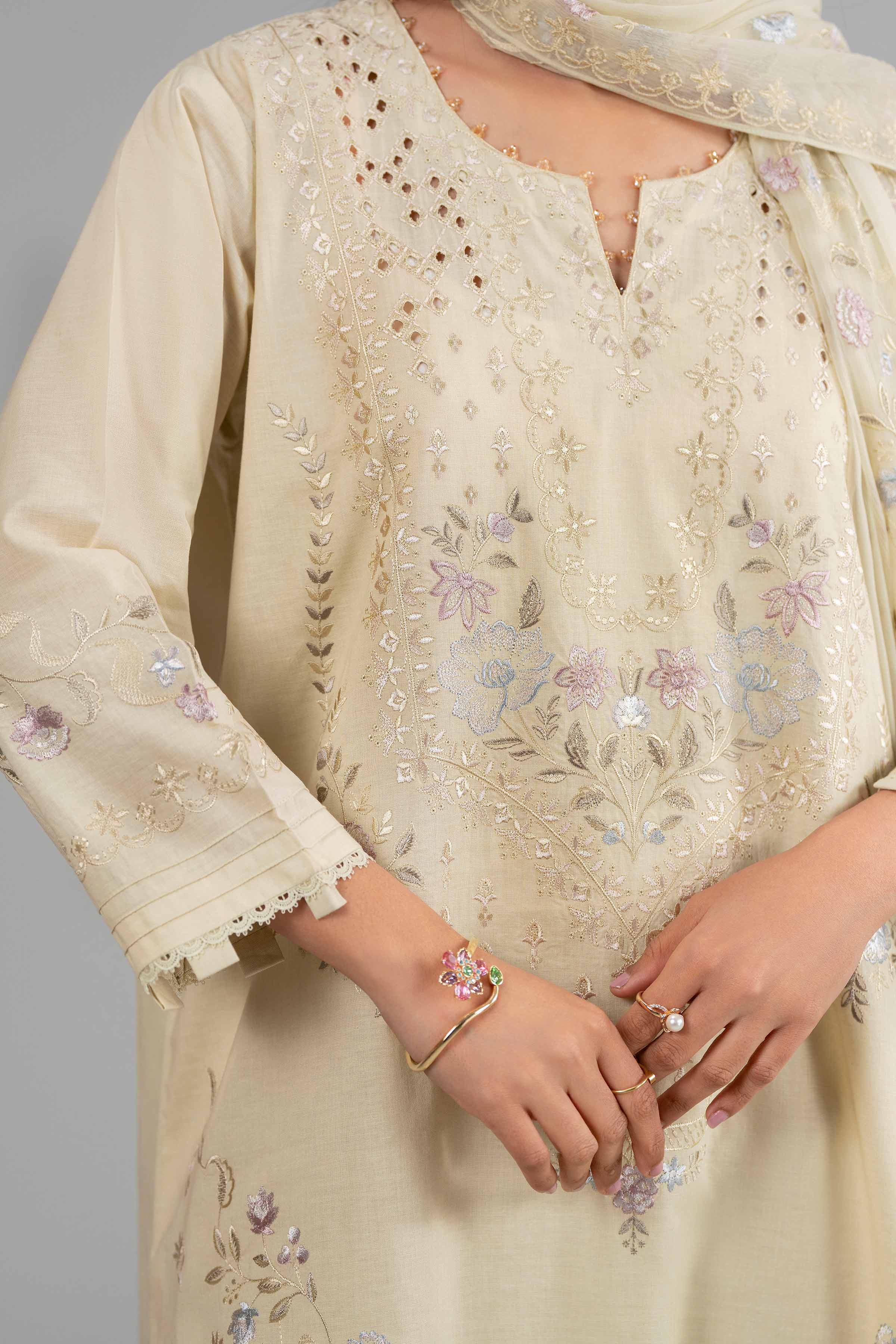 3 Piece - Embroidered Suit - 42619946