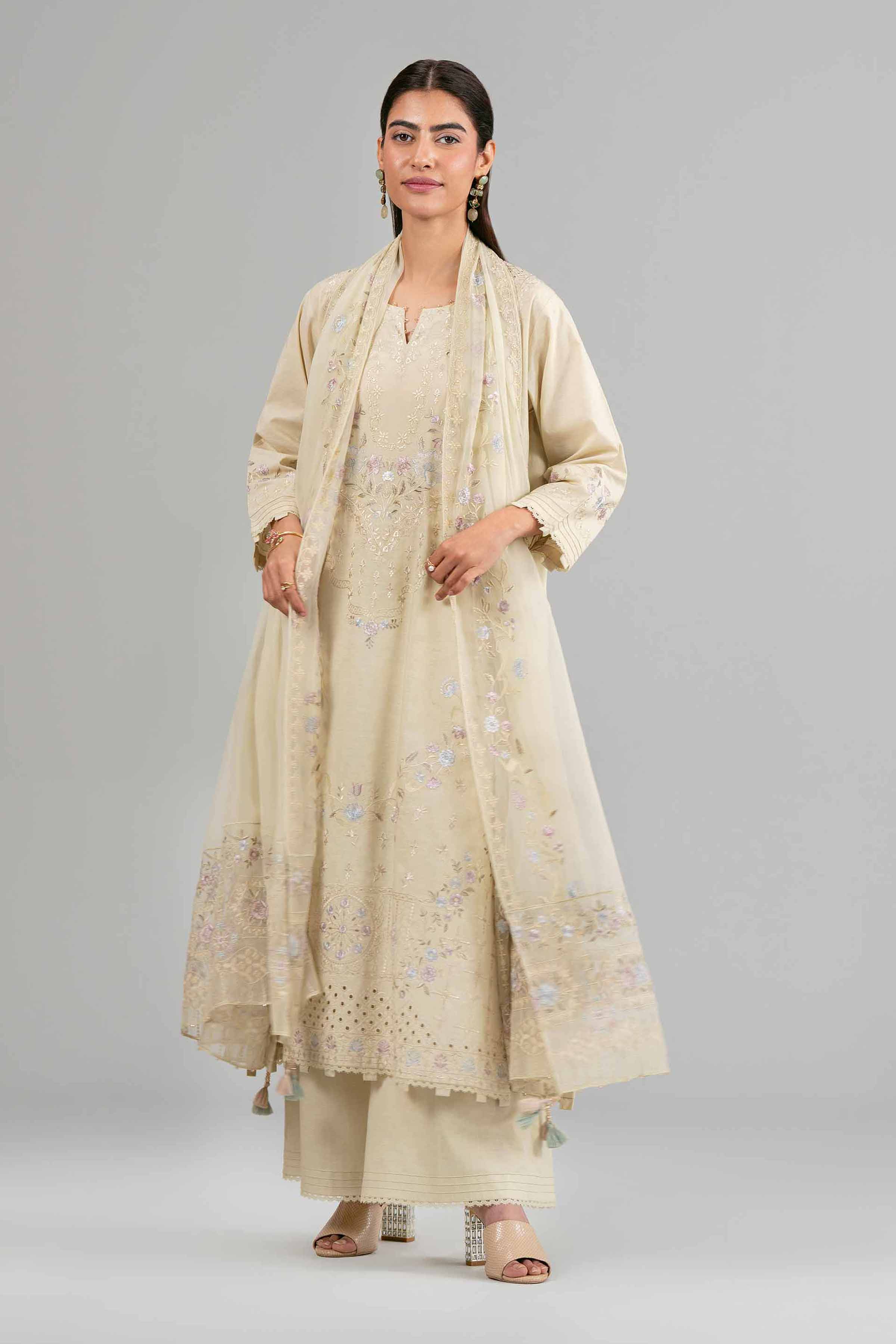 3 Piece - Embroidered Suit - 42619946