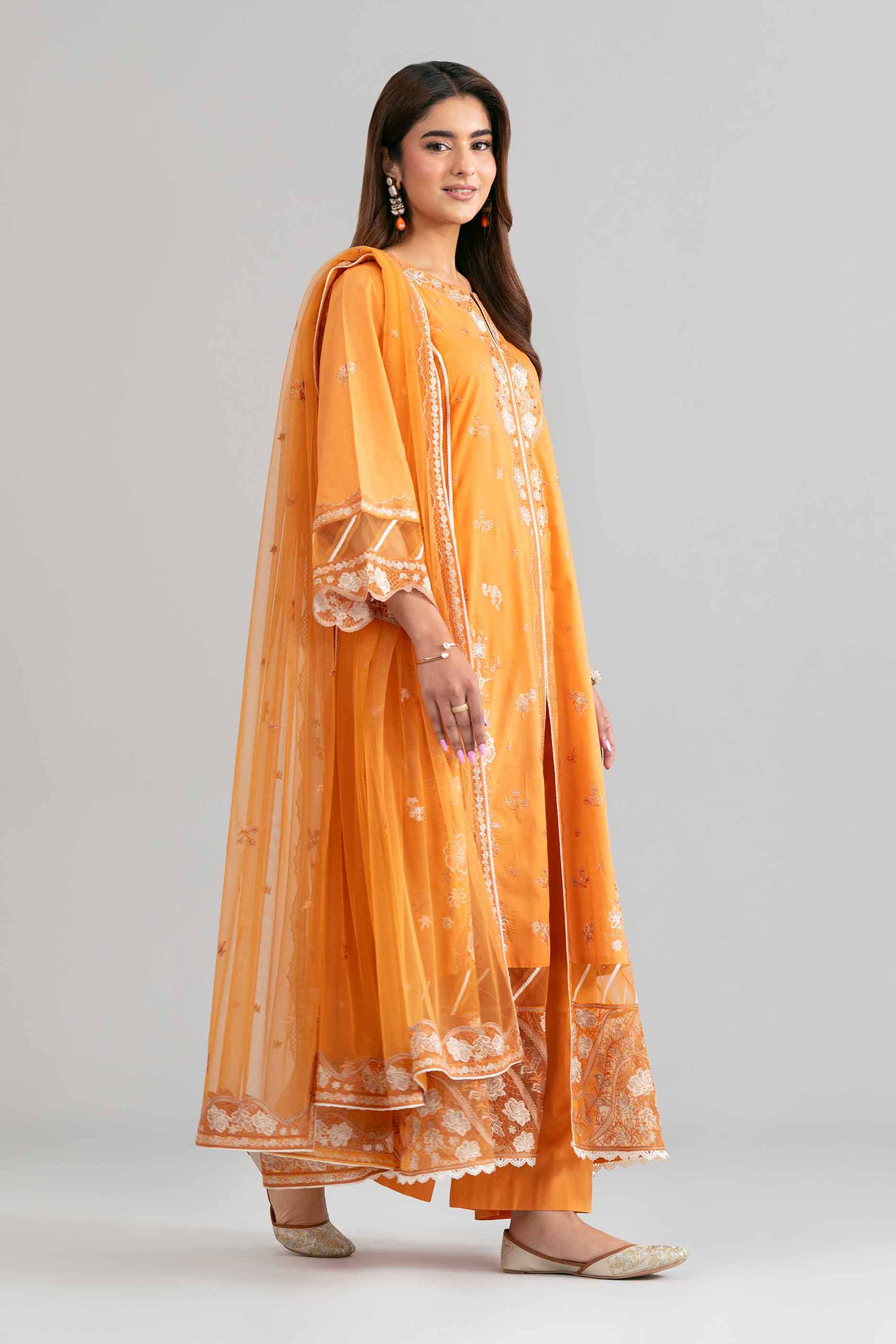 3 Piece - Embroidered Suit - 42619952