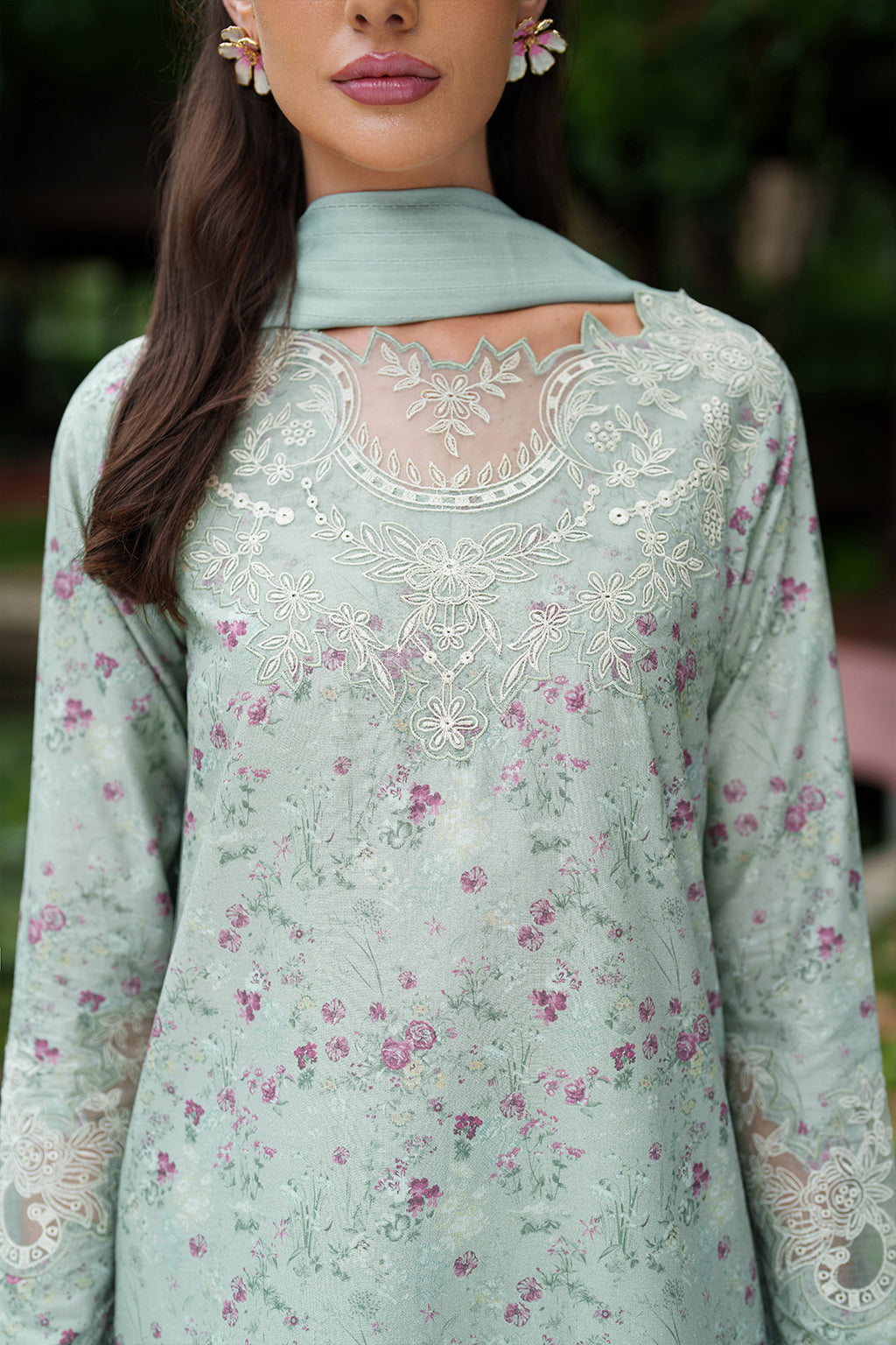 UE-510 Printed Lawn