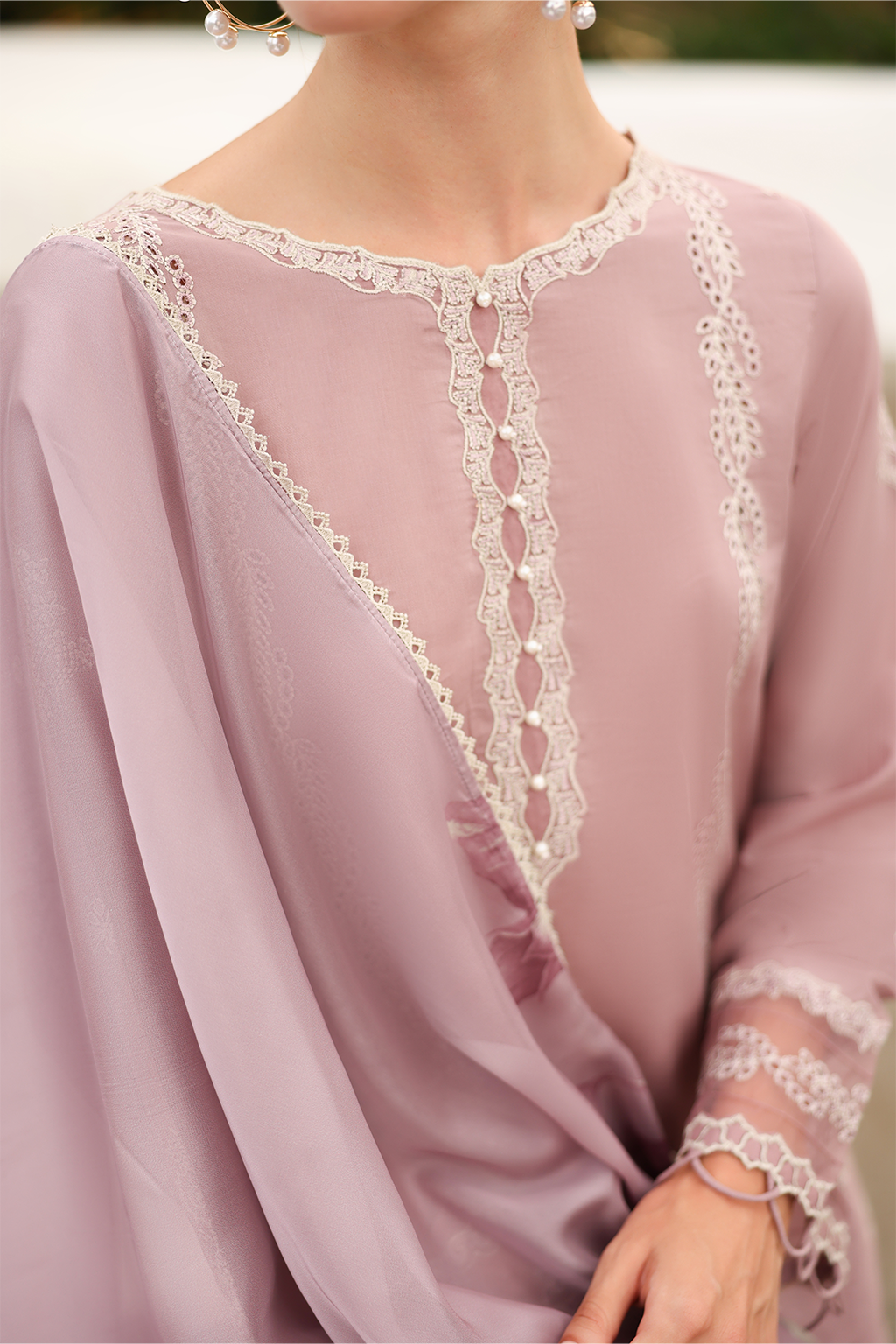 UE-525 Printed Lawn