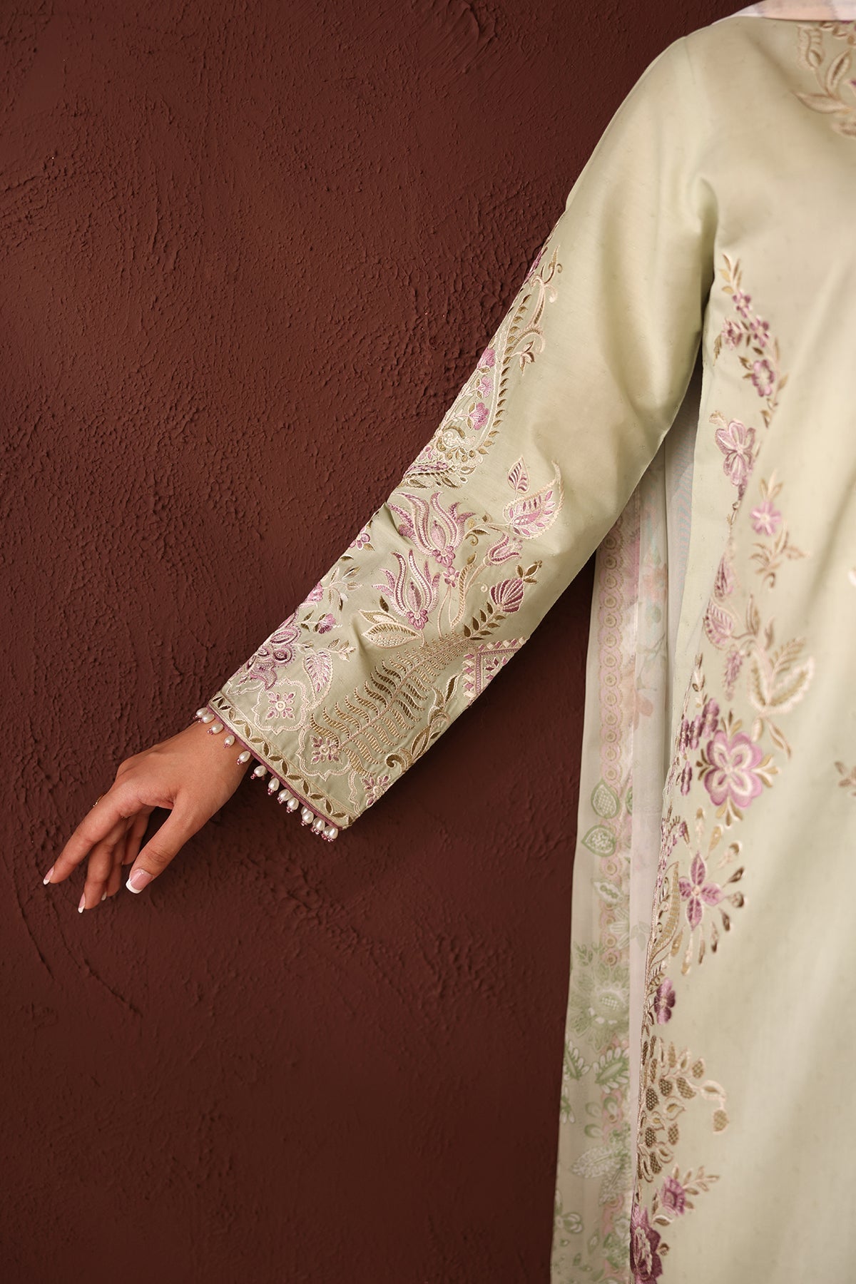 EMBROIDERED DOBBY LAWN UF-4482