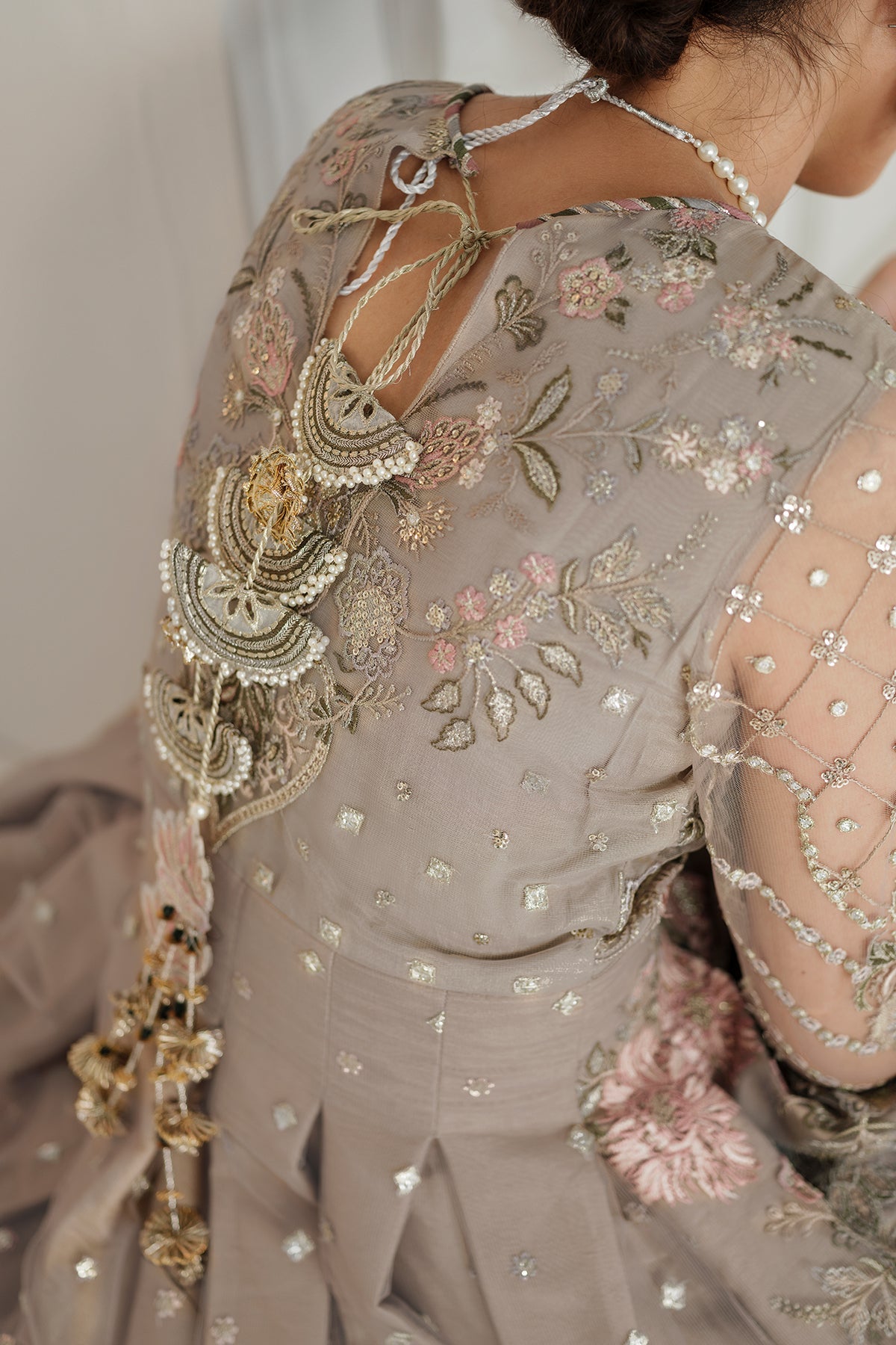 EMBROIDERED NET CH10-08 STITCHED
