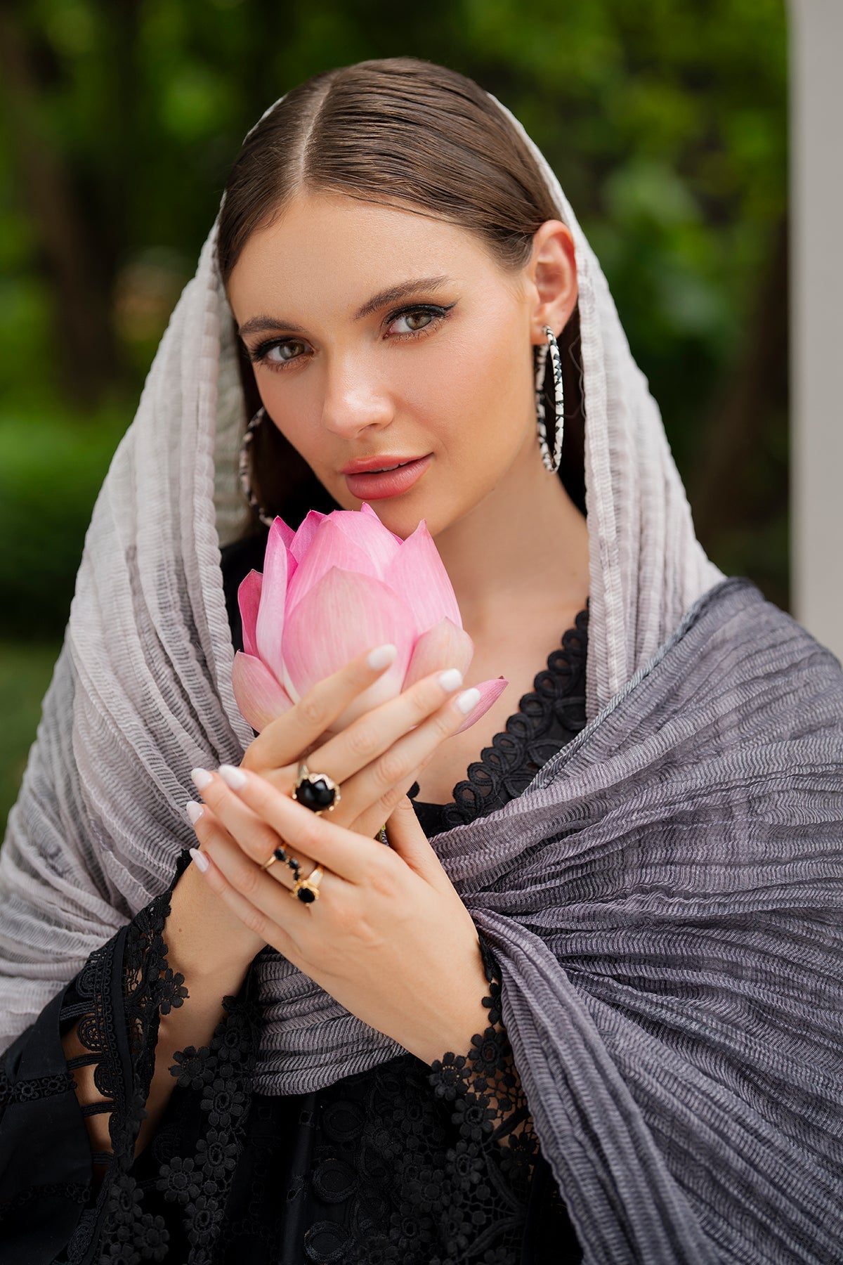 EMBROIDERED LAWN UF-4194