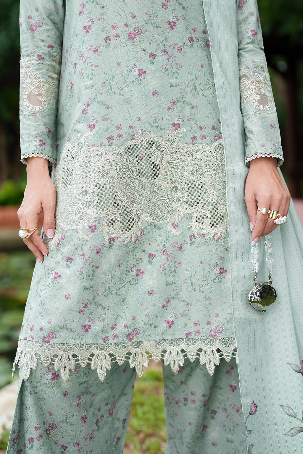 UE-510 Printed Lawn