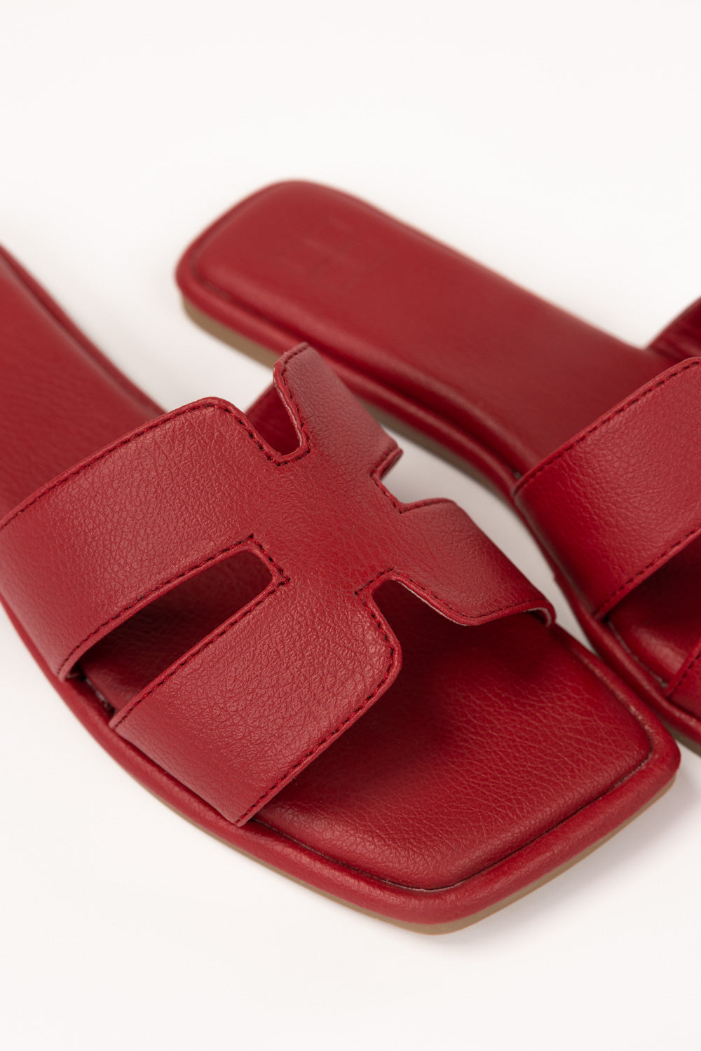 Maroon Slipper