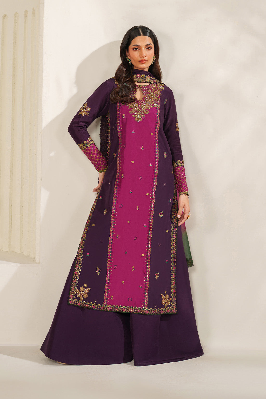 UE-611 Embroidered Ramen Silk