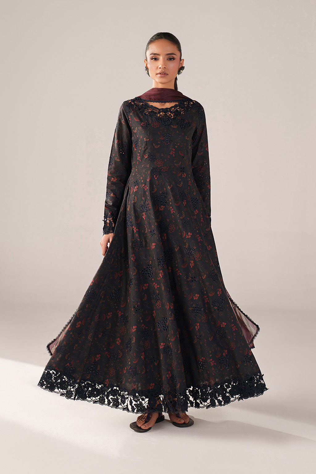 SS-09 Embroidered Lawn