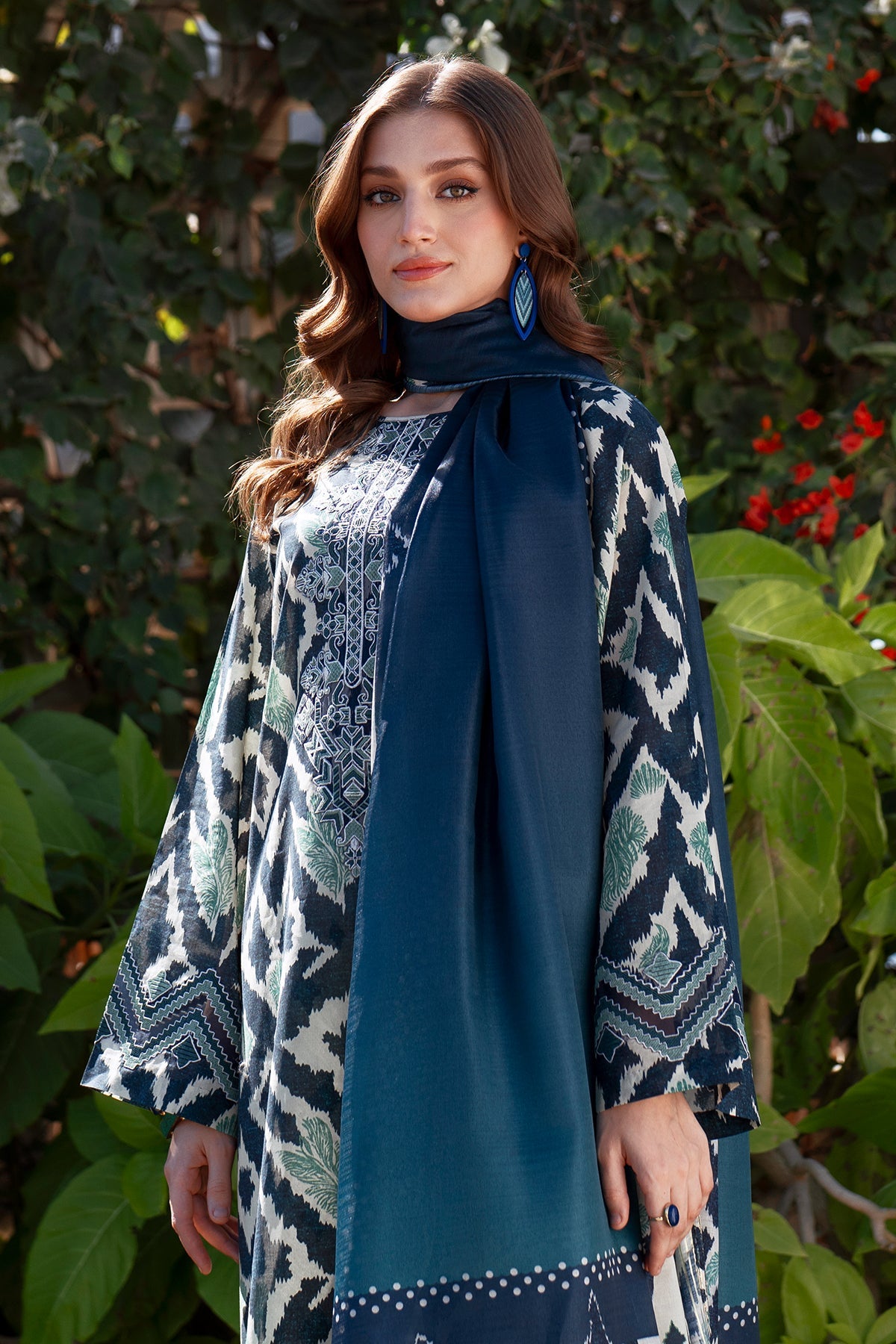 EMBROIDERED PRINTED LAWN UF-4069