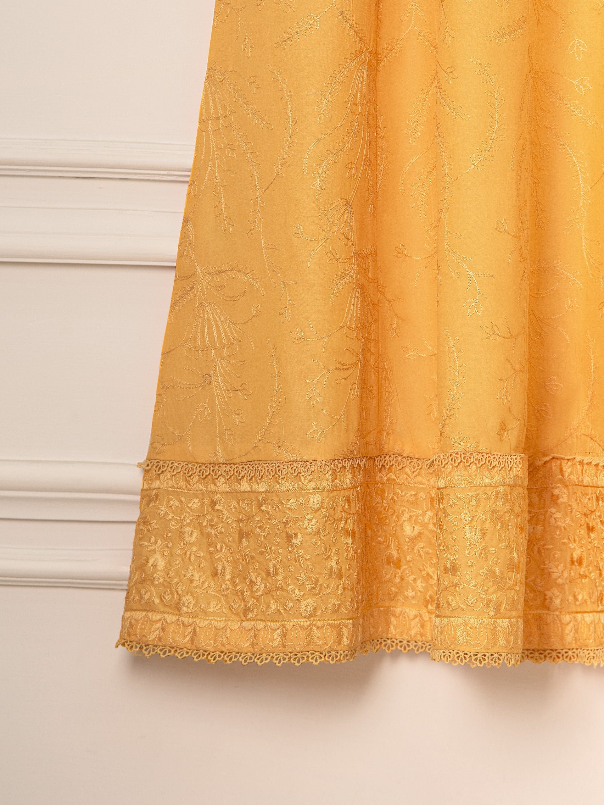 2 Piece - Embroidered Lawn Suit S111551