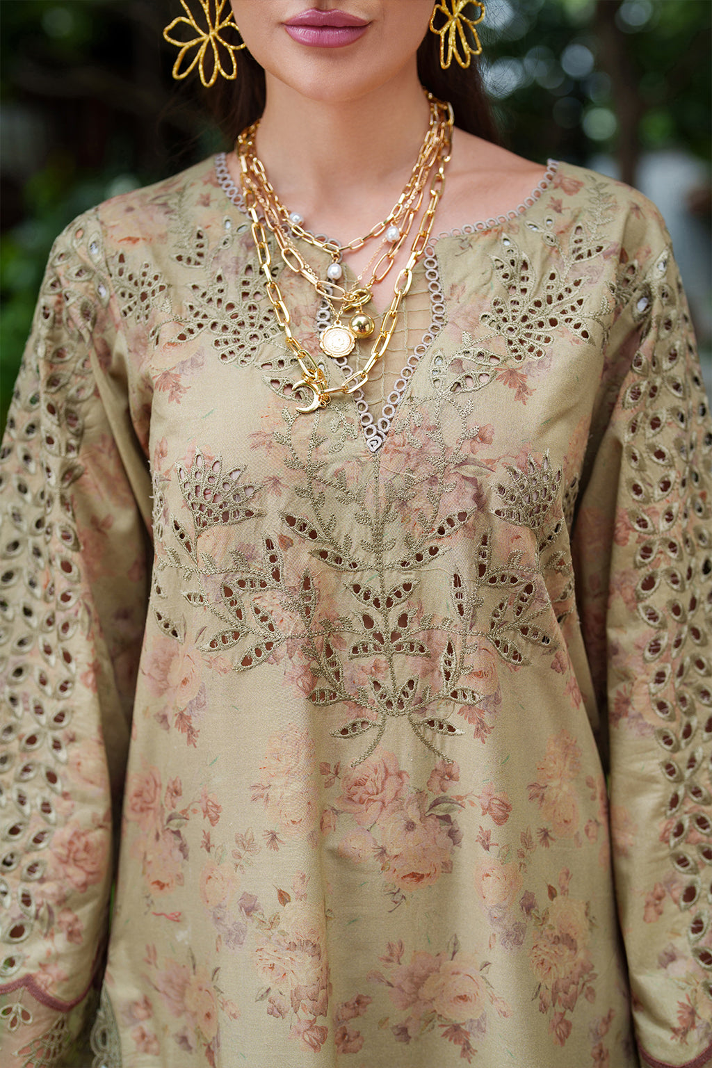 UE-502 Embroidered Lawn