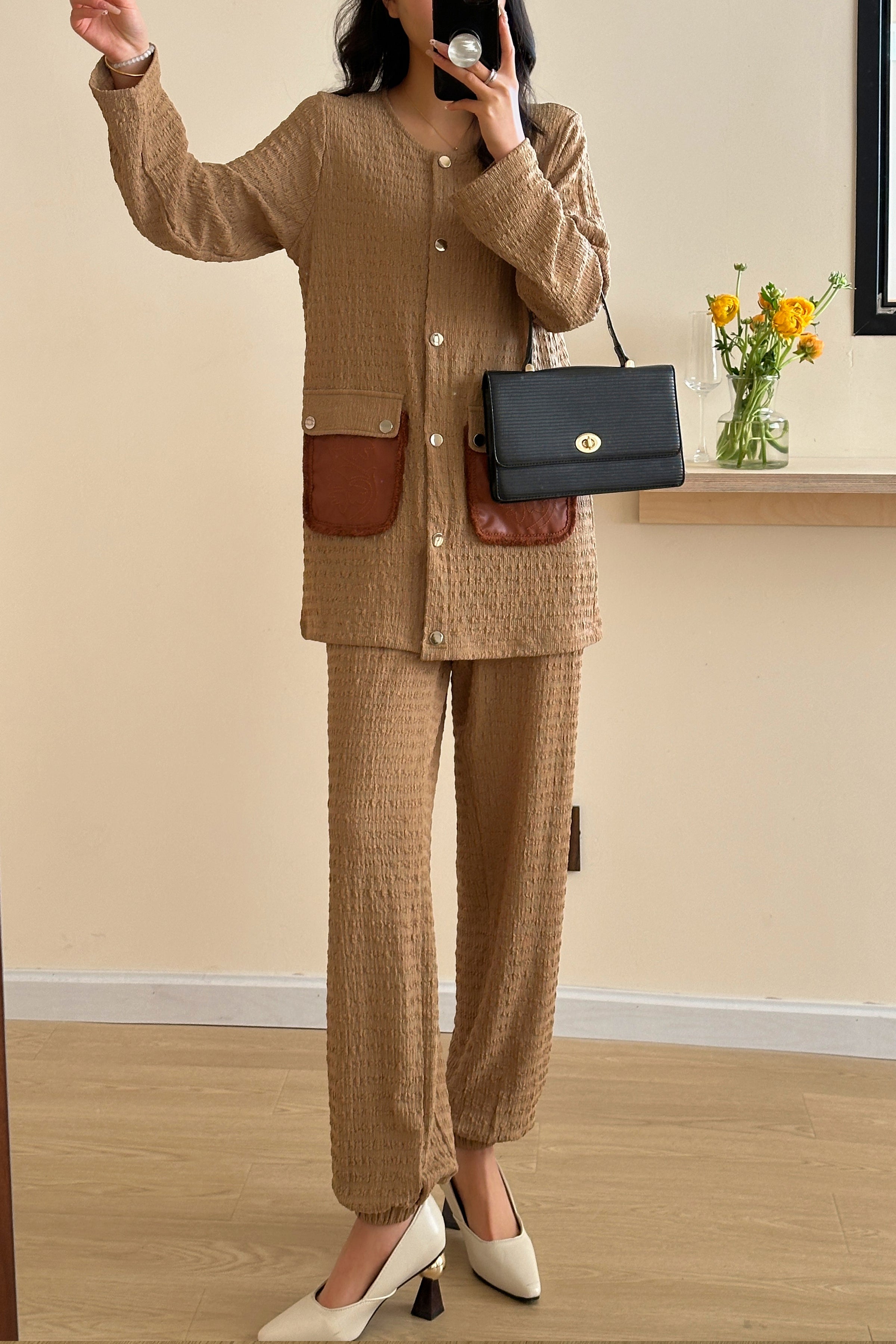 https://cdn.shopify.com/s/files/1/0267/7715/7692/files/49_52530c96-d32a-4a3f-ae7e-af9298930819.jpg?v=1739952735