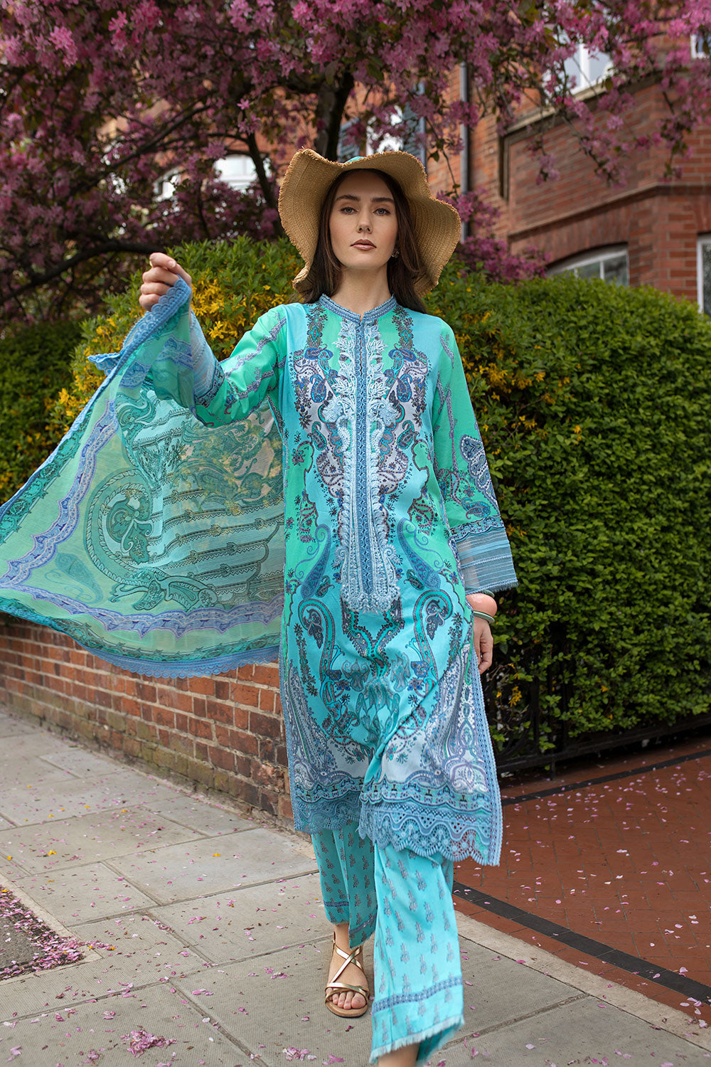 https://cdn.shopify.com/s/files/1/0380/1920/3117/files/4B-_4_63cb1300-8824-4136-a498-7f485d56a441.jpg?v=1745675848