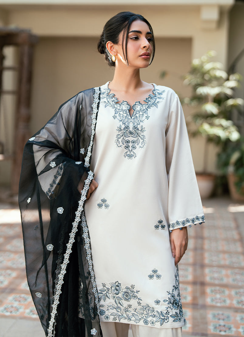 https://cdn.shopify.com/s/files/1/0418/6429/8657/files/4_bd5856c4-3c1a-444d-a53e-211e8252fb89.jpg?v=1772803966