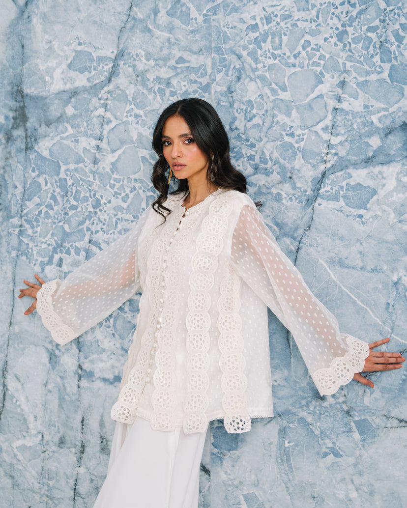https://cdn.shopify.com/s/files/1/0643/9449/4197/files/4_471e8f33-30f4-4dc1-ae23-6752f33821e9.jpg?v=1739787932