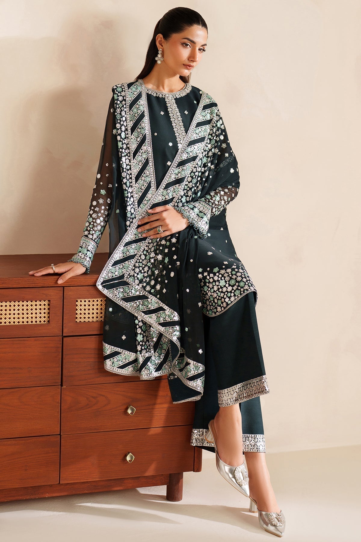 Farasha – Dawn Mist Style