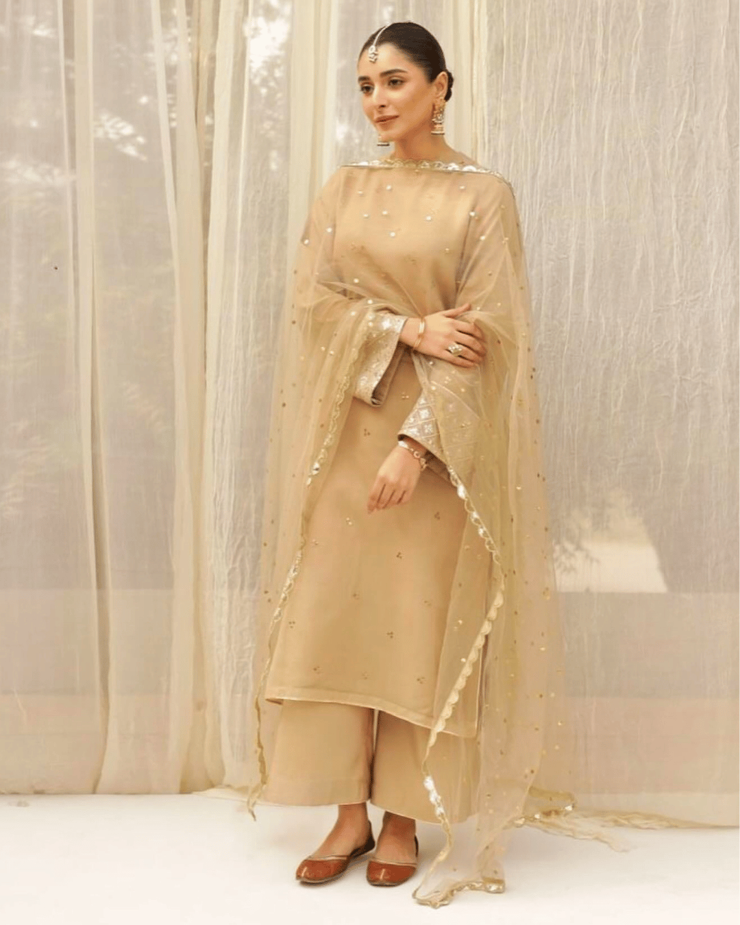 Golden Grace – Luxury Embroidered Suit for Women