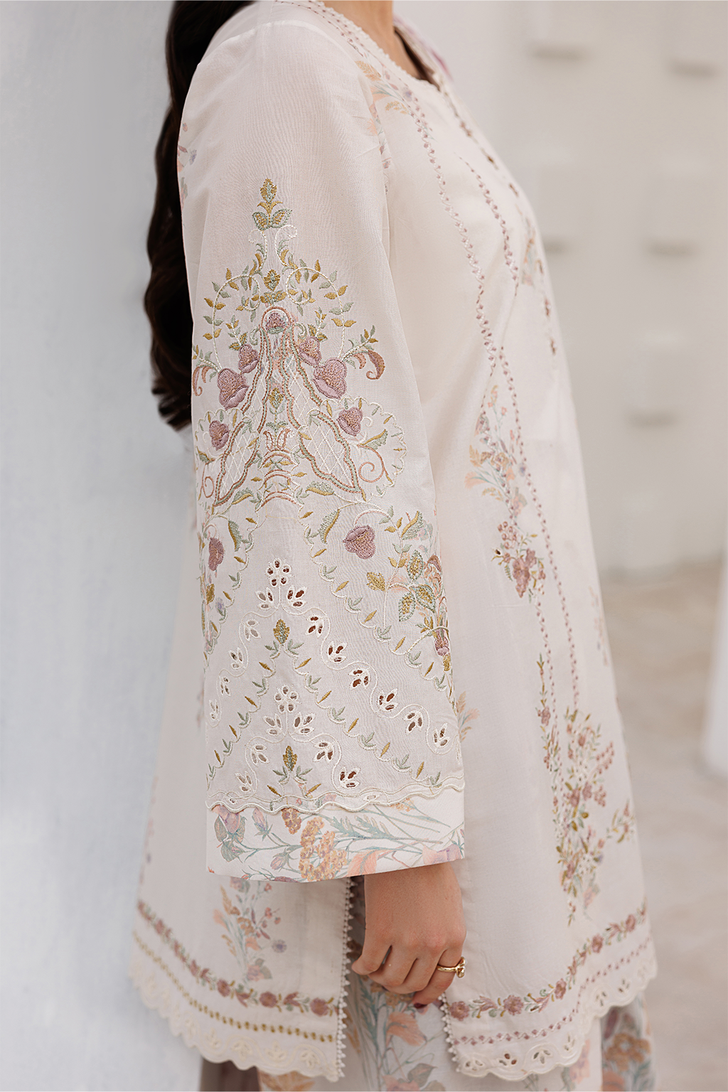 UE-631 Printed Lawn