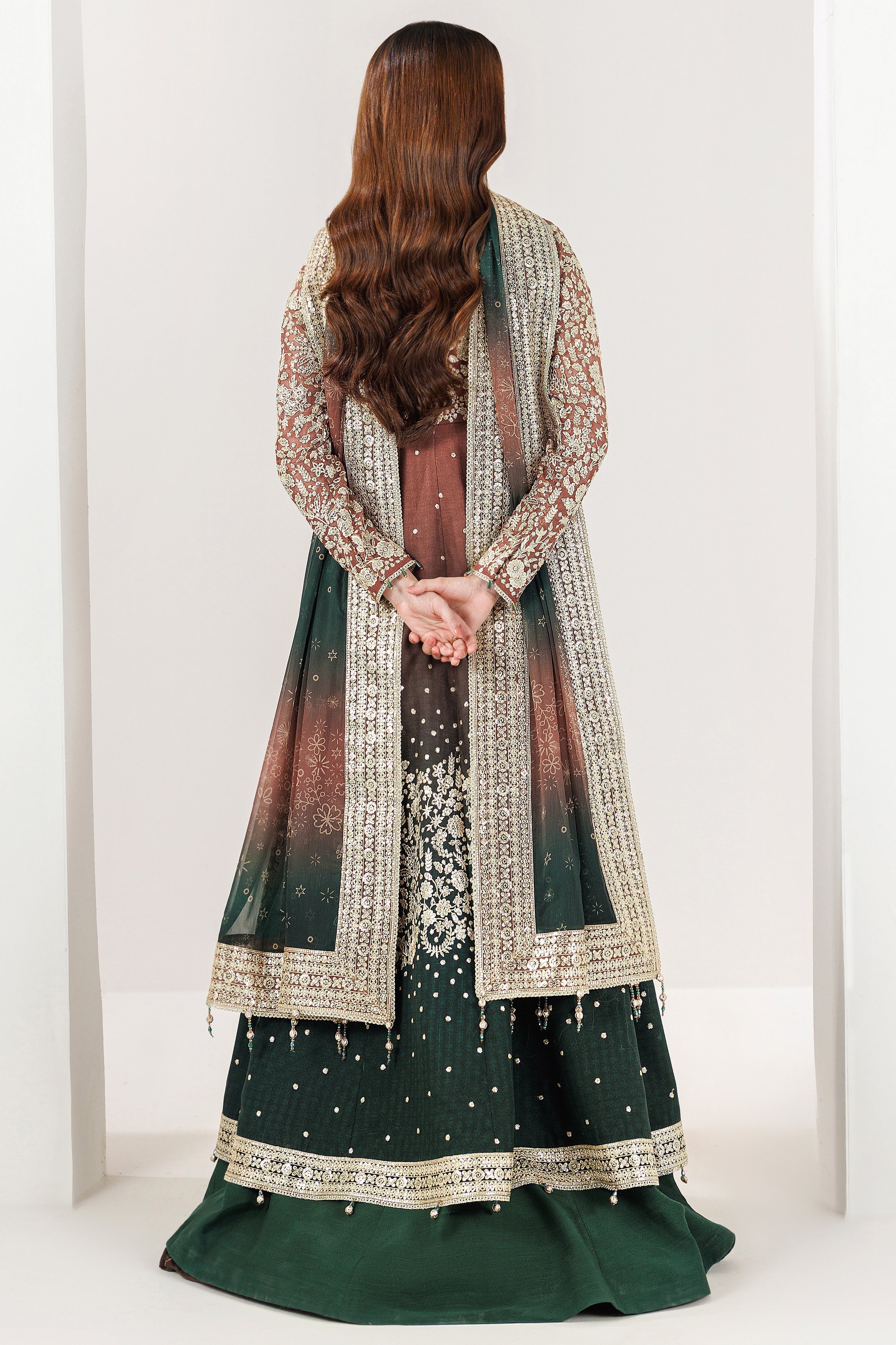 Farasha – Rustic Glow Style