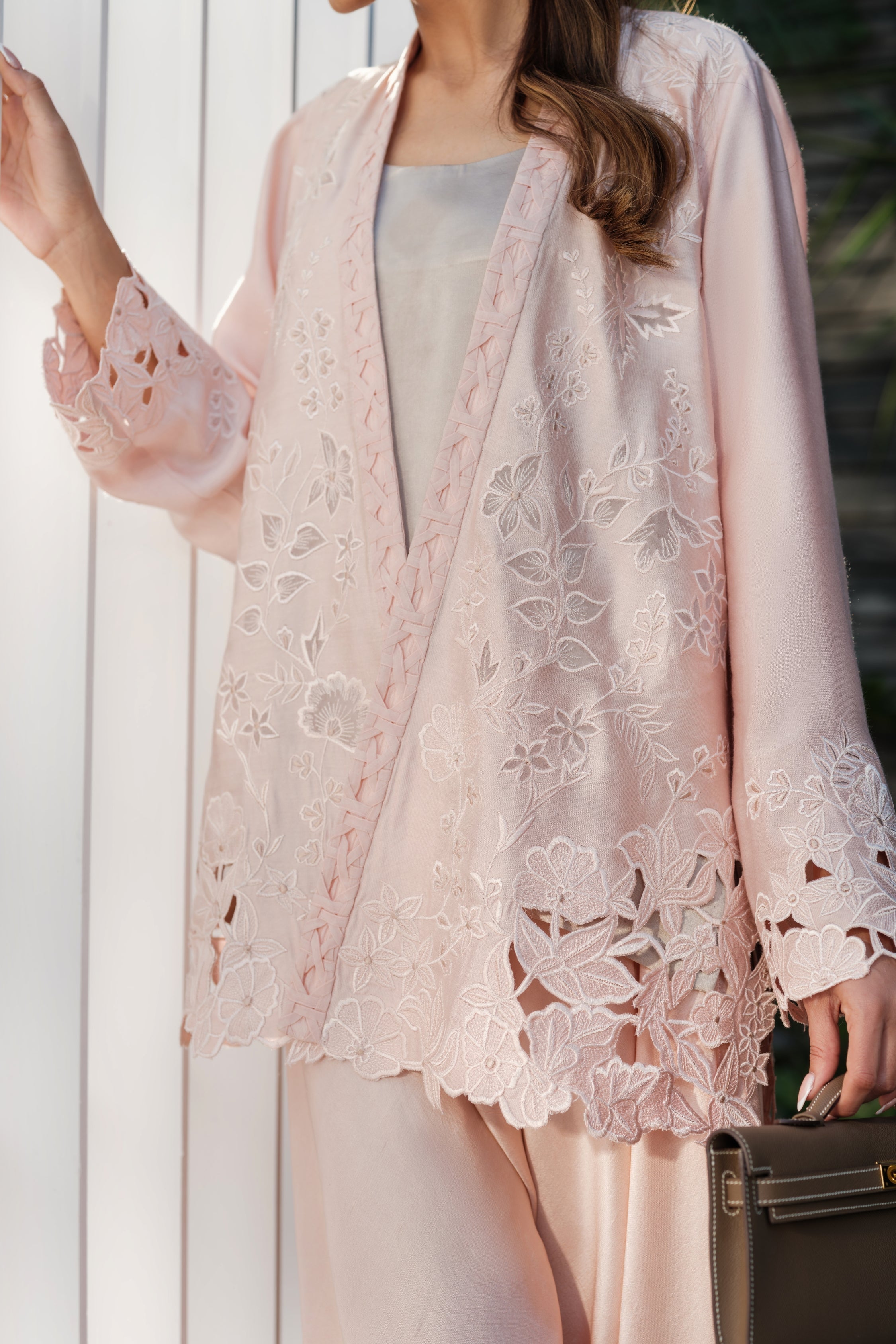 https://cdn.shopify.com/s/files/1/0894/4264/8354/files/4_8312eecb-f479-4d75-b57e-a0474a89d272.jpg?v=1740858705