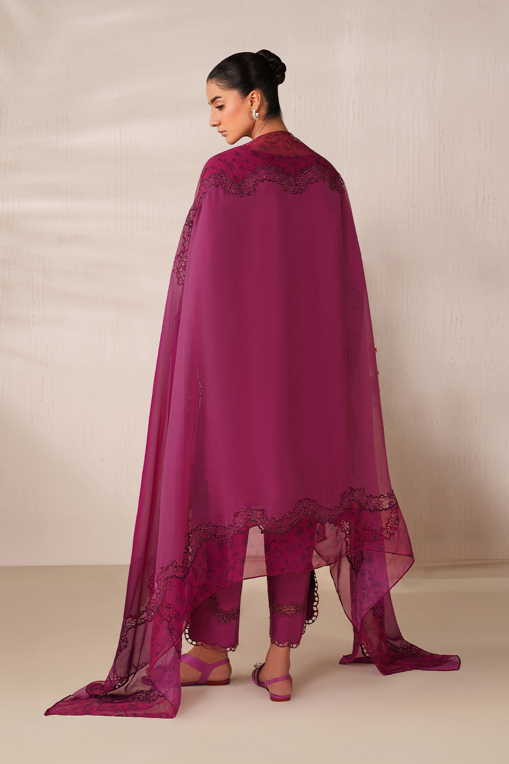UE-593 Embroidered Textured Lawn