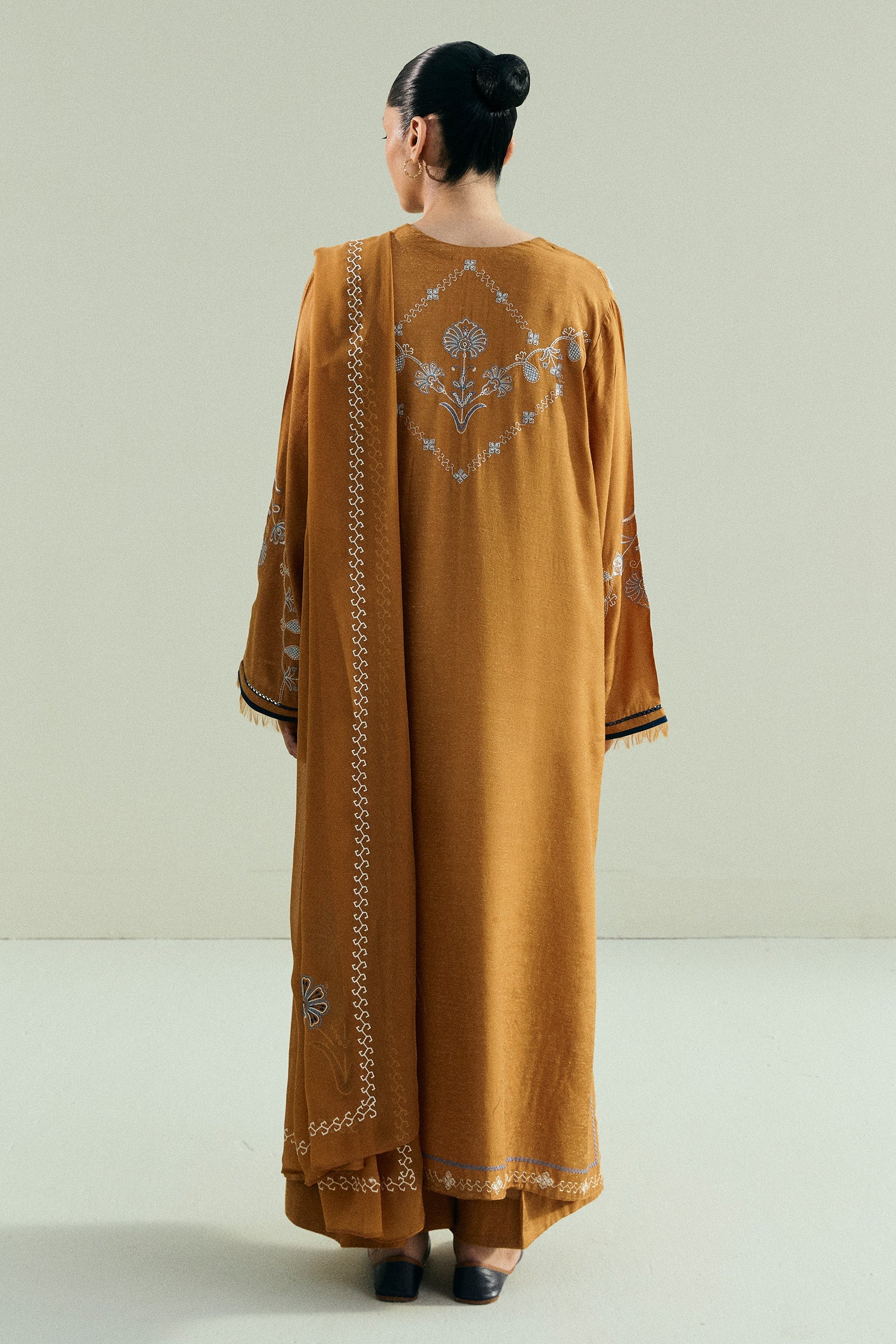 https://cdn.shopify.com/s/files/1/0340/8376/6405/files/4_a5ceb91d-3d76-4f27-a084-27d15e086f92.jpg?v=1758365498