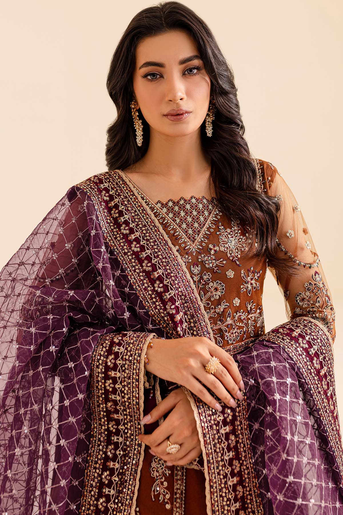 Farasha – Crimson Allure Style