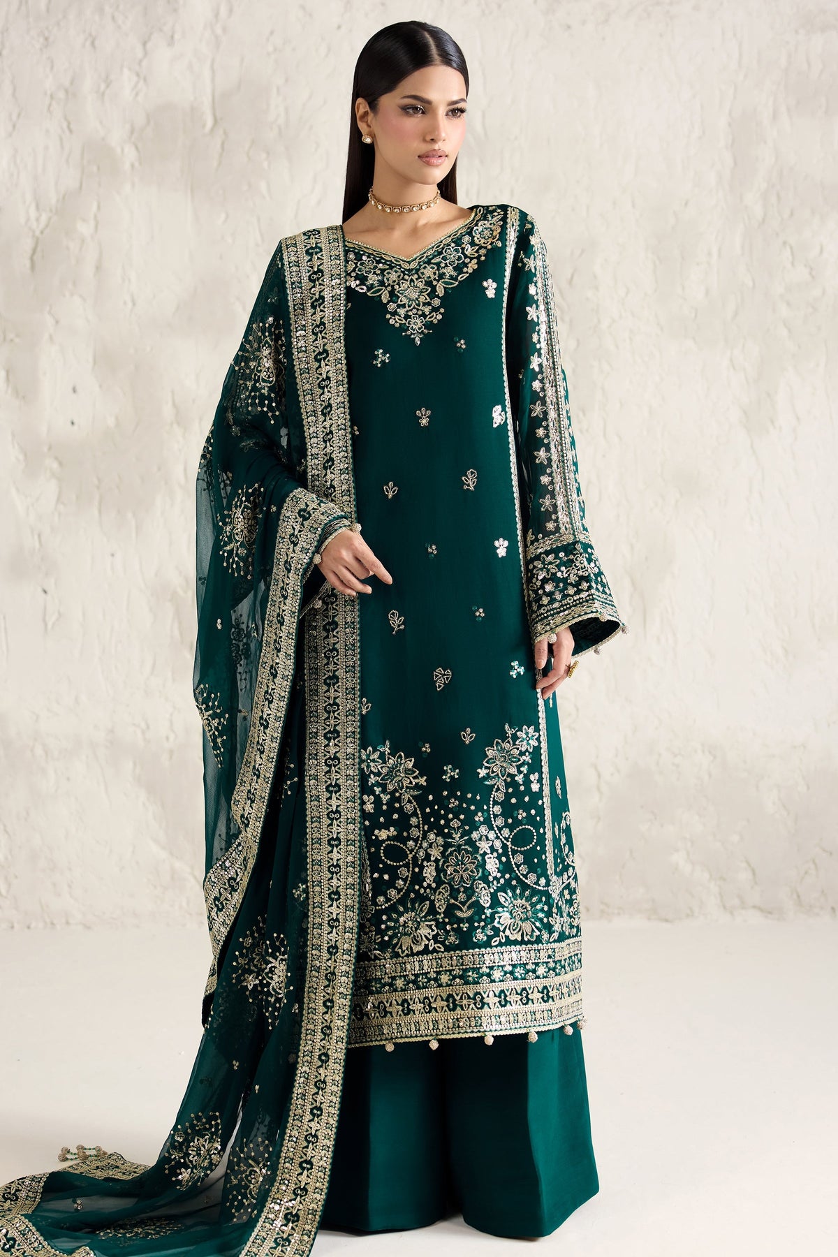 Farasha – Gold Radiance Style