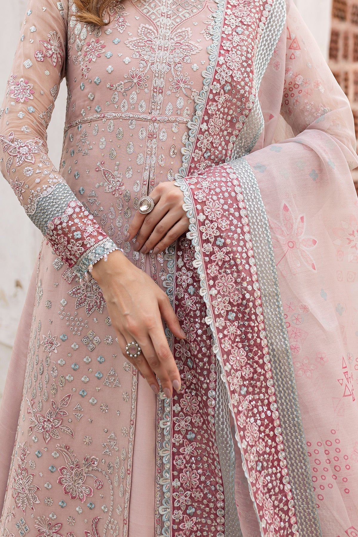 Farasha – Satin Rose Style
