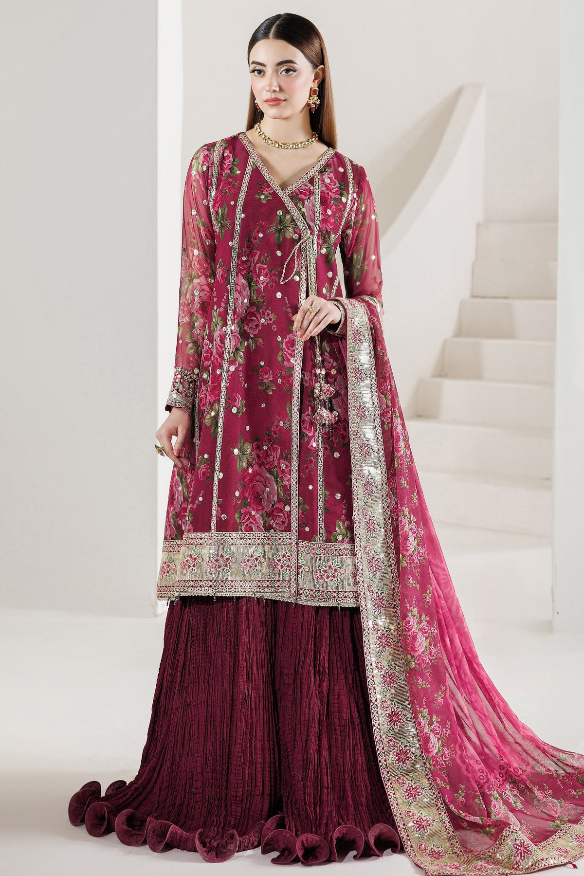 Farasha – Rouge Reign Style