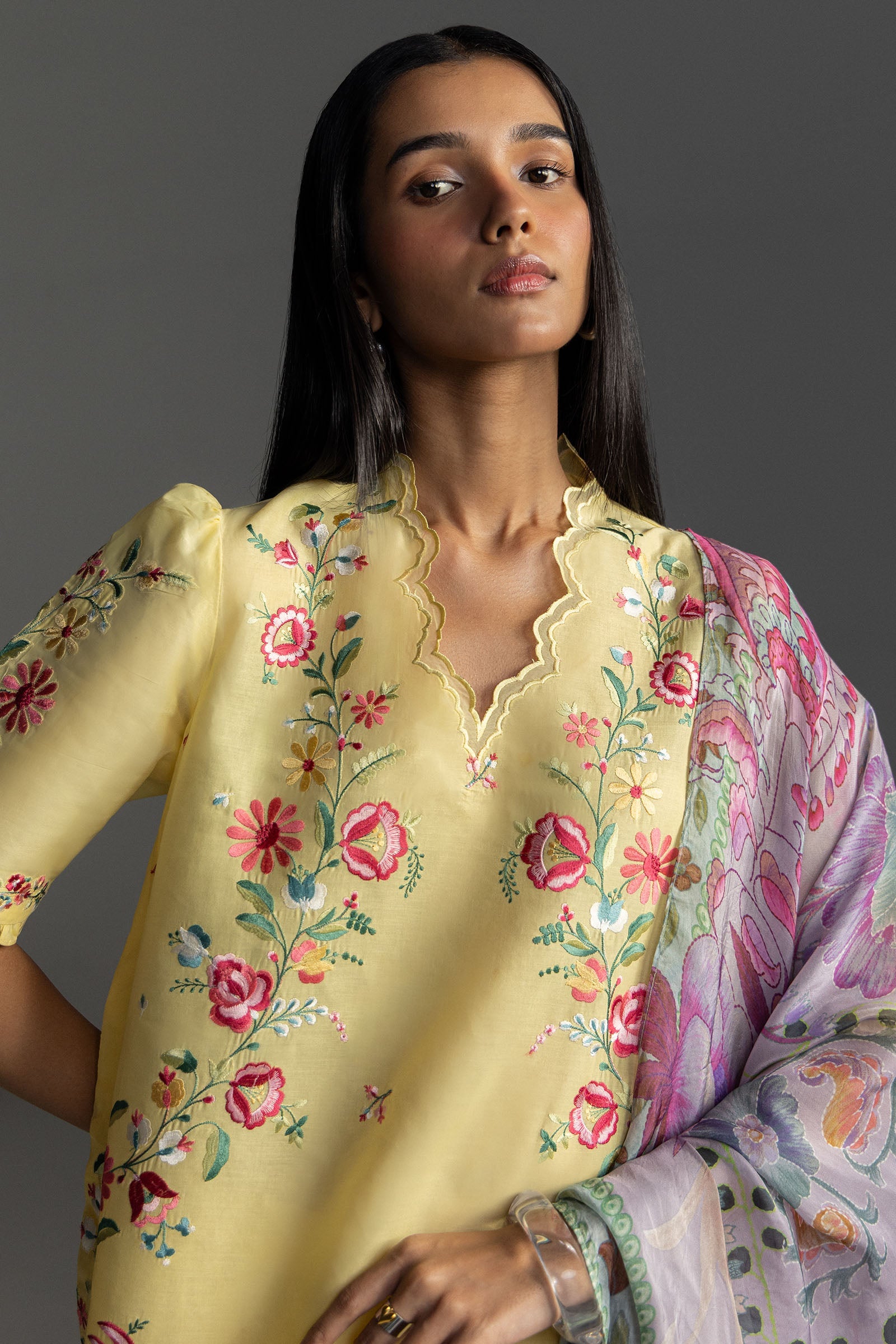 Zara Shahjahan – Seren-5B Style