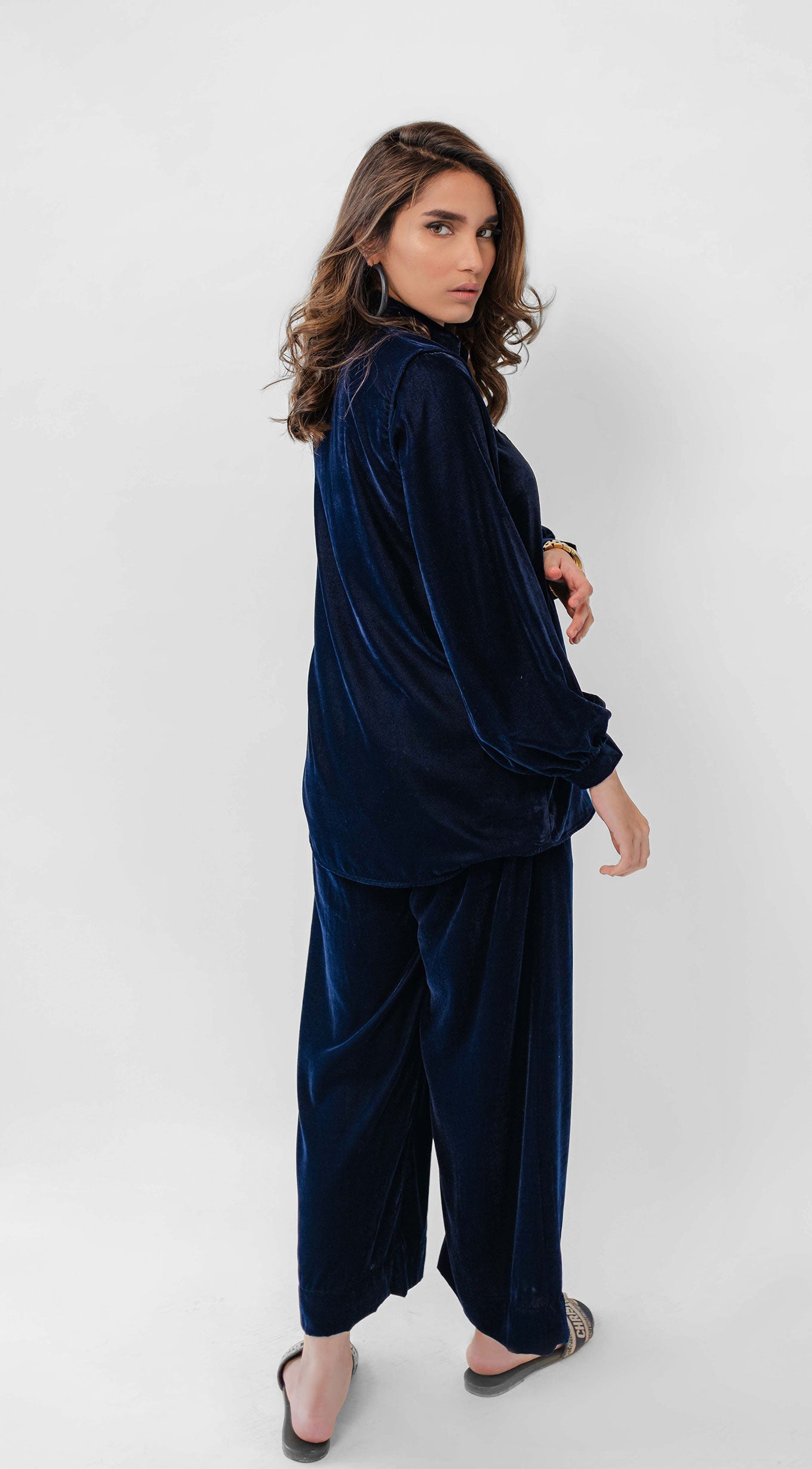 https://cdn.shopify.com/s/files/1/0654/4313/5706/files/4_f4d7b7f9-0fd4-4558-9684-47dd19ebca34.jpg?v=1701967122