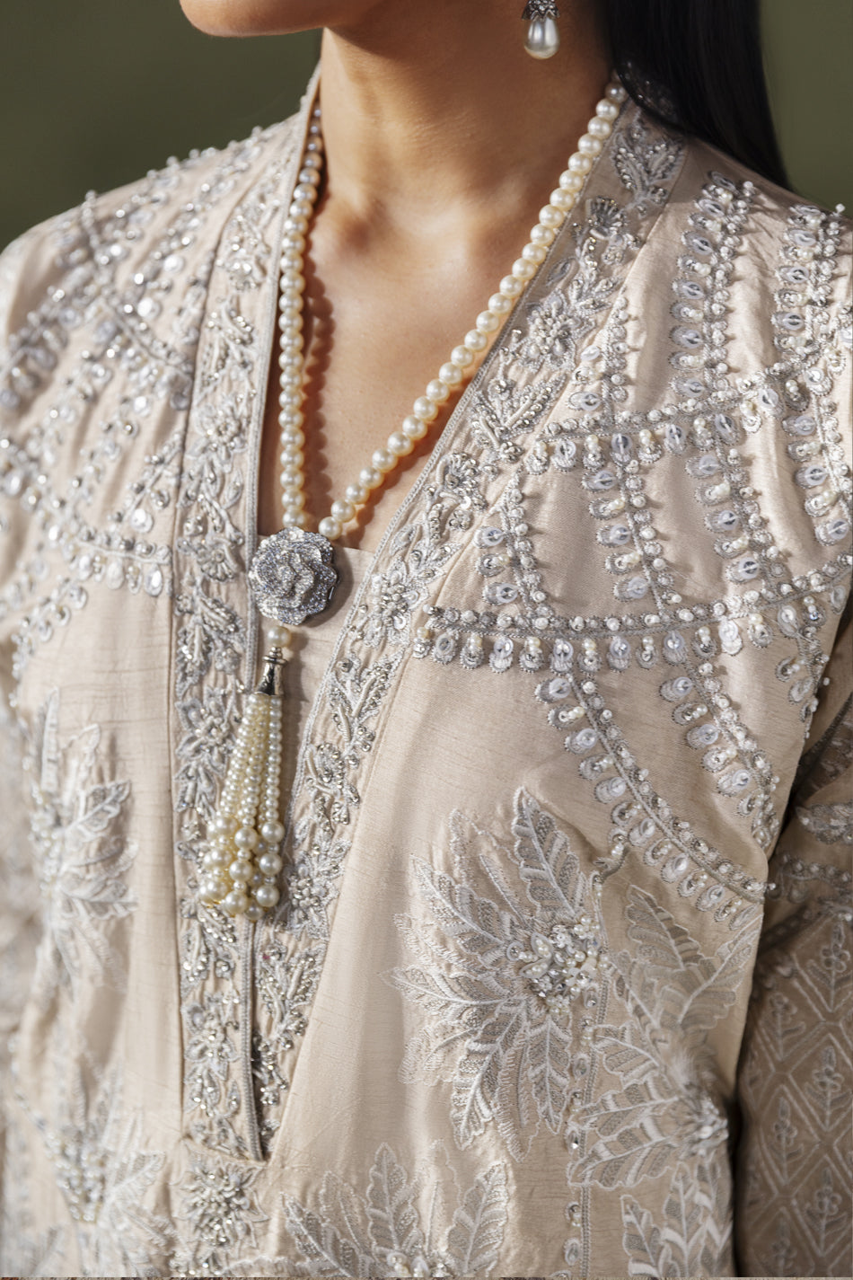 Ivory Symphony (D-04)