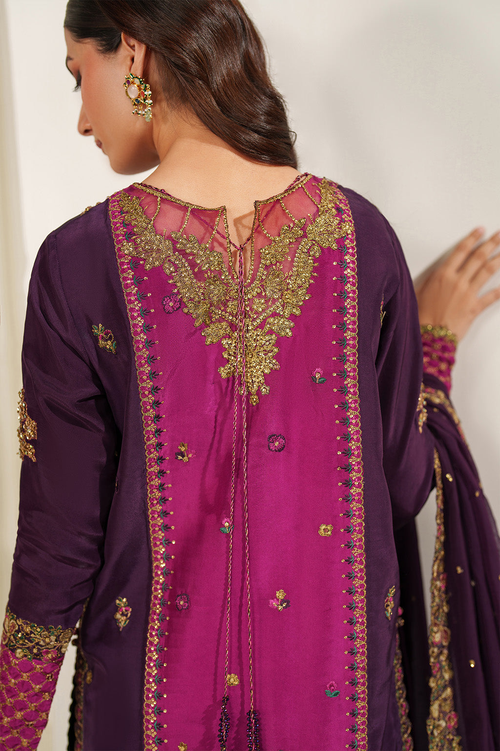 UE-611 Embroidered Ramen Silk