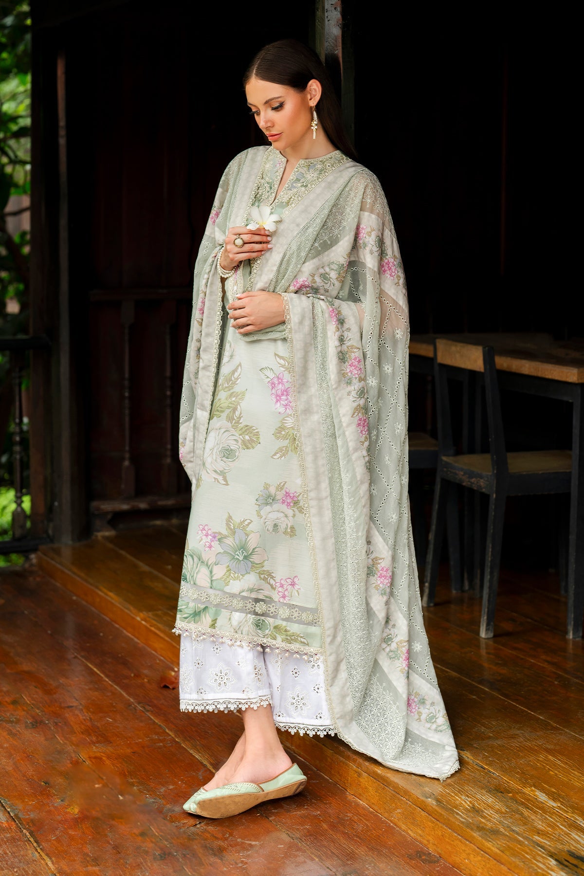 EMBROIDERED LAWN UF-4269