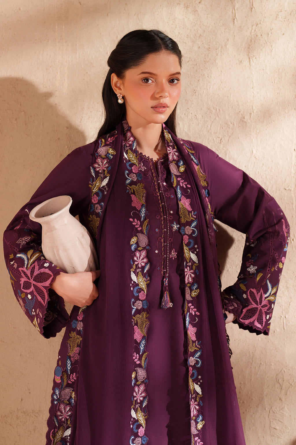 EL-03 Embroidered Lawn