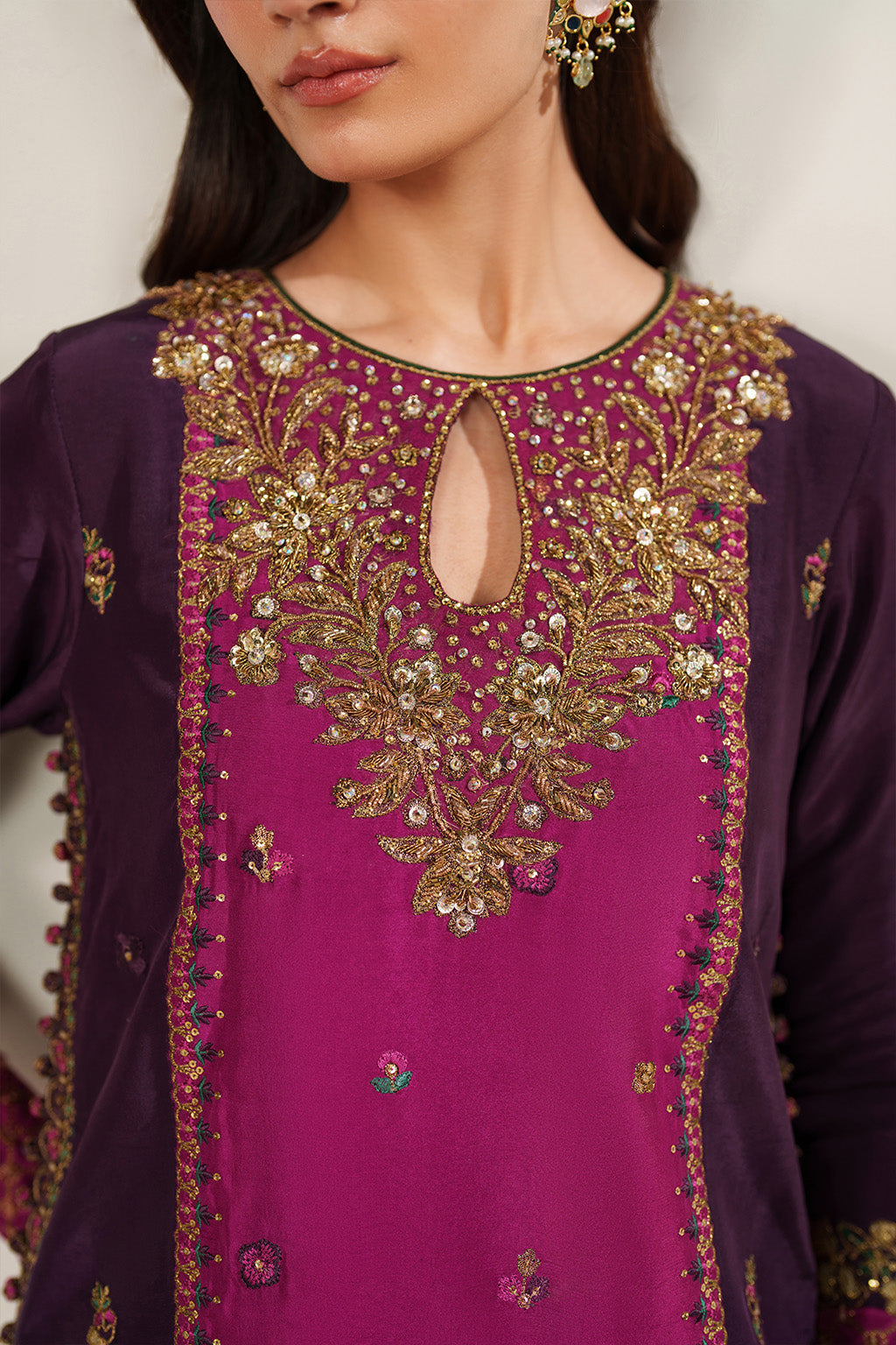 UE-611 Embroidered Ramen Silk