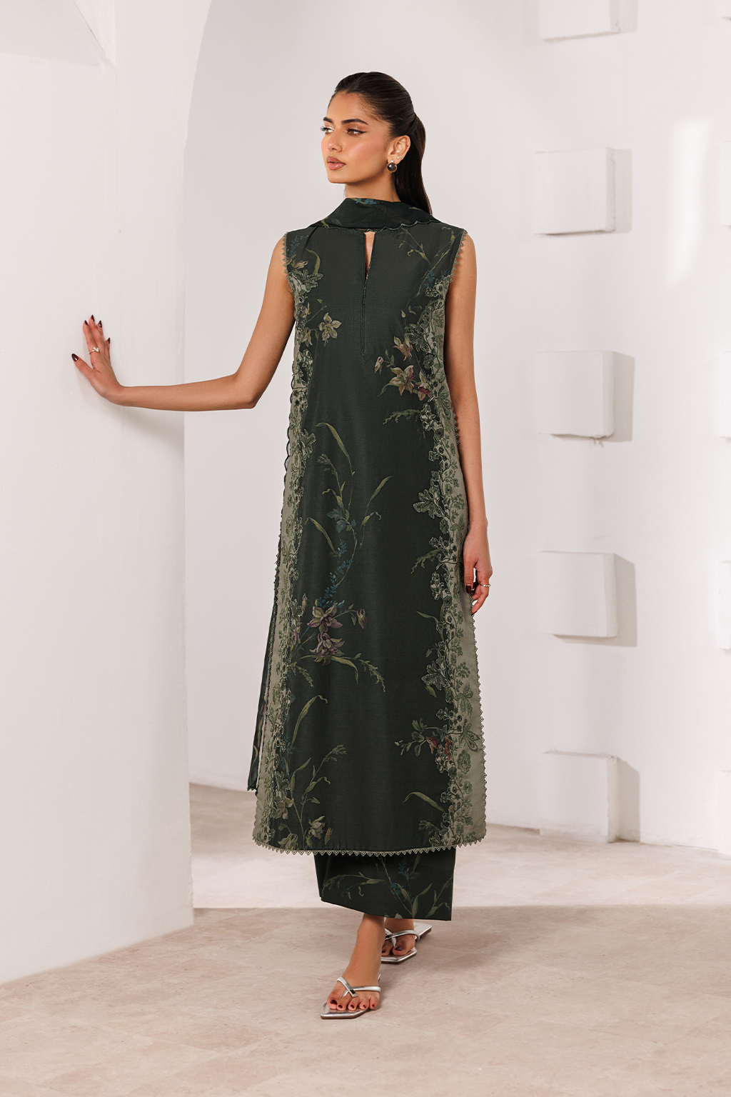 UE-639 Printed Lawn