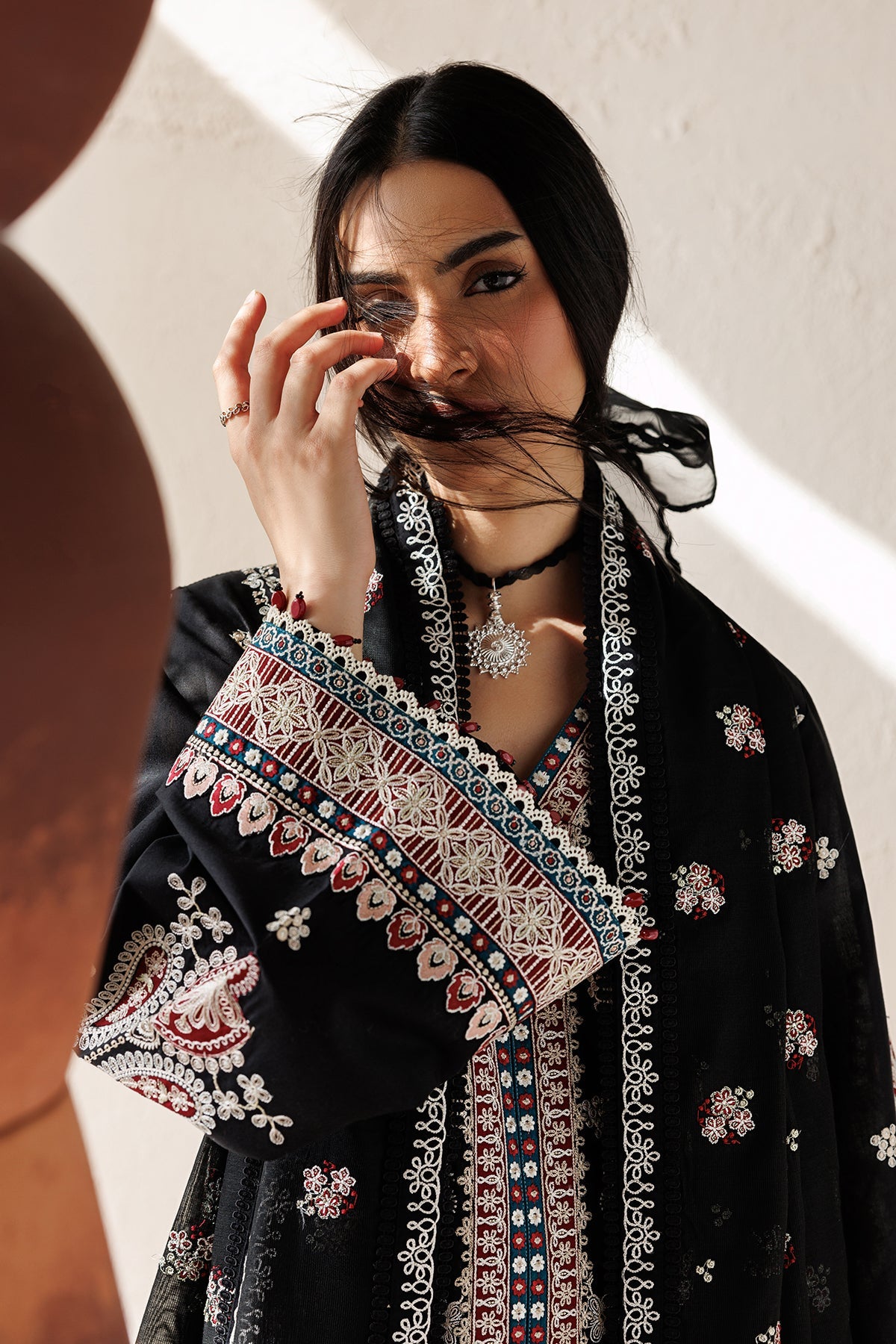 EMBROIDERED LAWN UF-4519