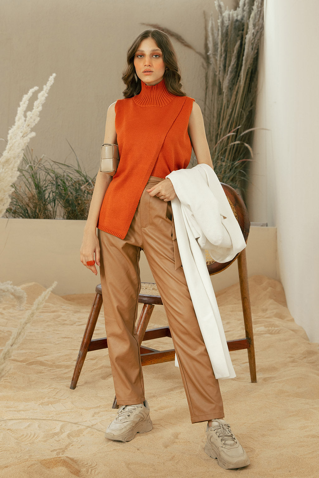https://cdn.shopify.com/s/files/1/0019/7217/4947/files/54_35d8b840-1fe8-41de-9e2f-f634ff47f36c.jpg?v=1764581709