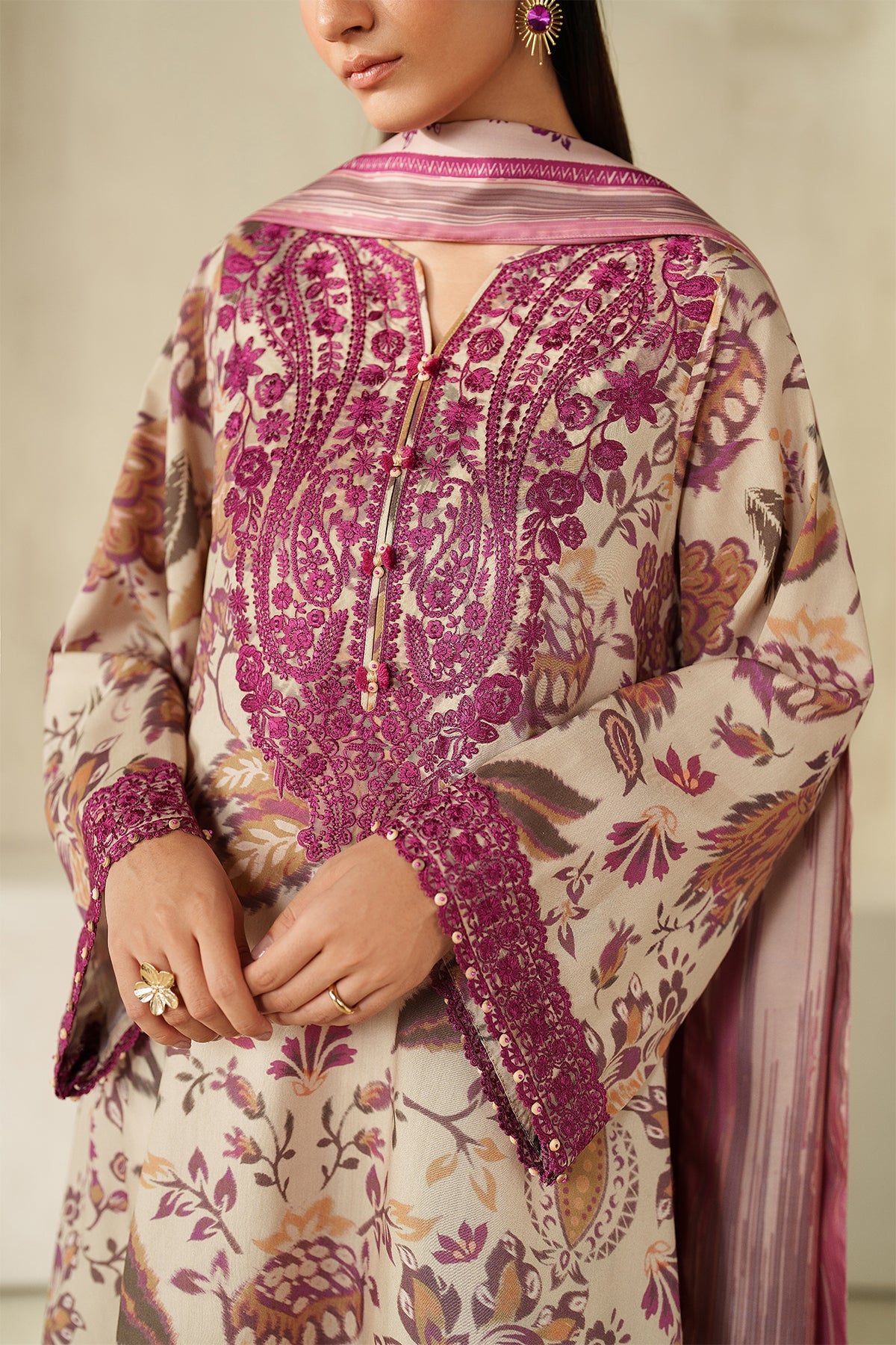 EMBROIDERED KHADDAR UF-4329